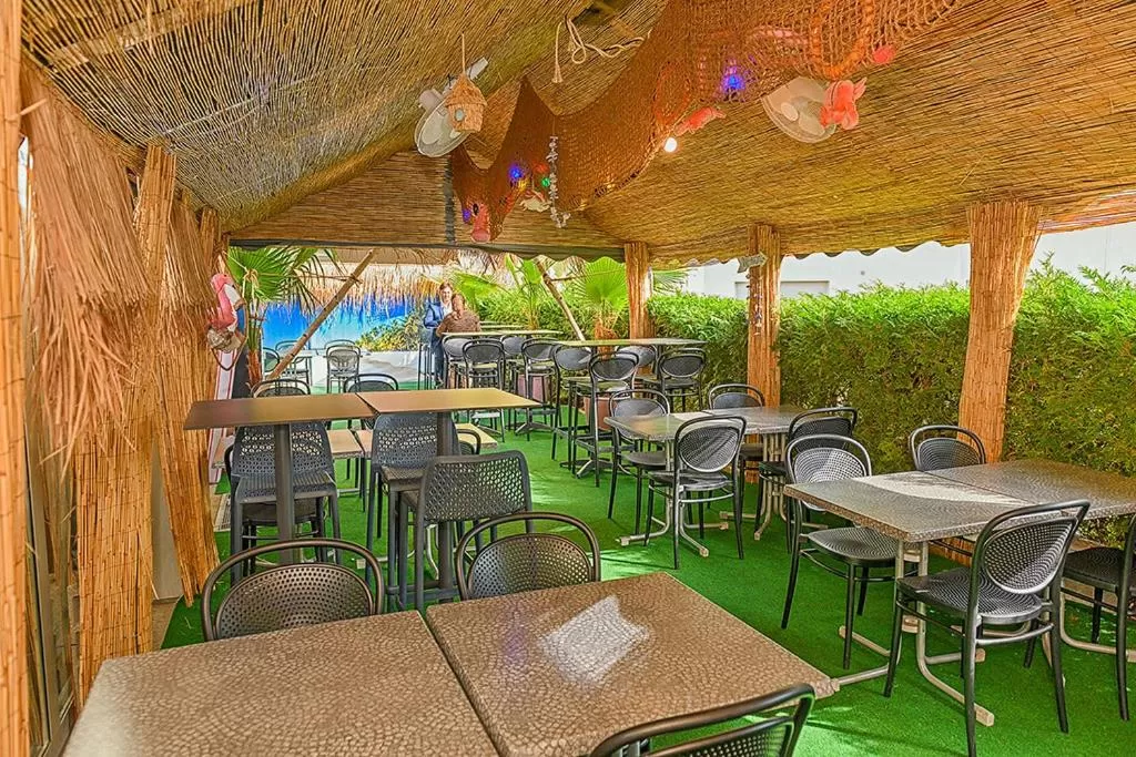 Balcony/Terrace in Hotel des Alpes Bulle center