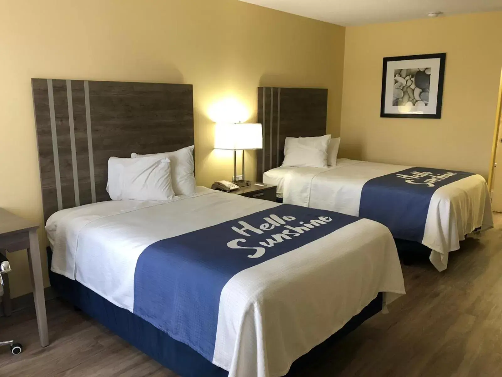 Bed in Days Inn by Wyndham Cape Carteret