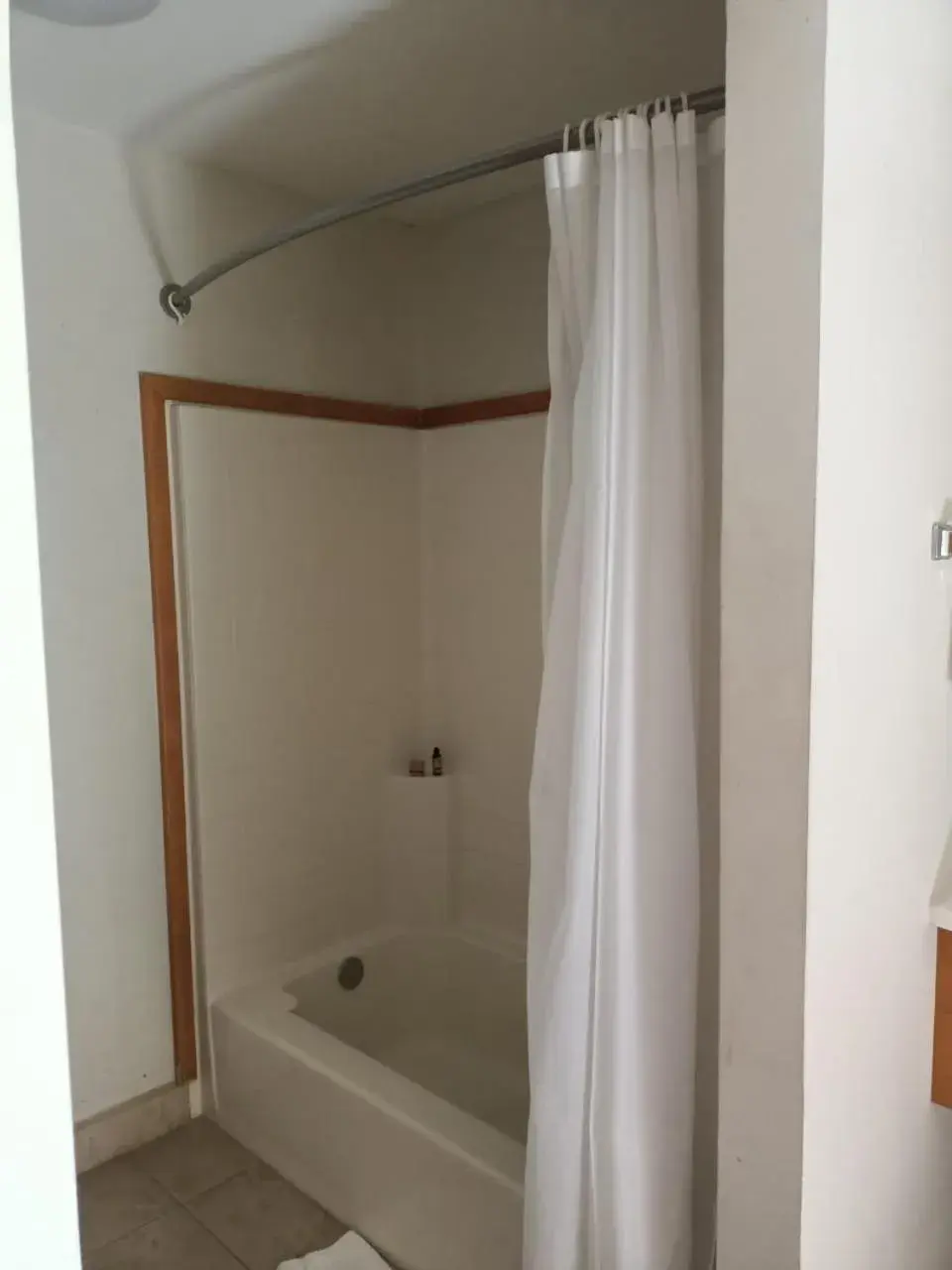 Shower, Bathroom in Tripui Hotel