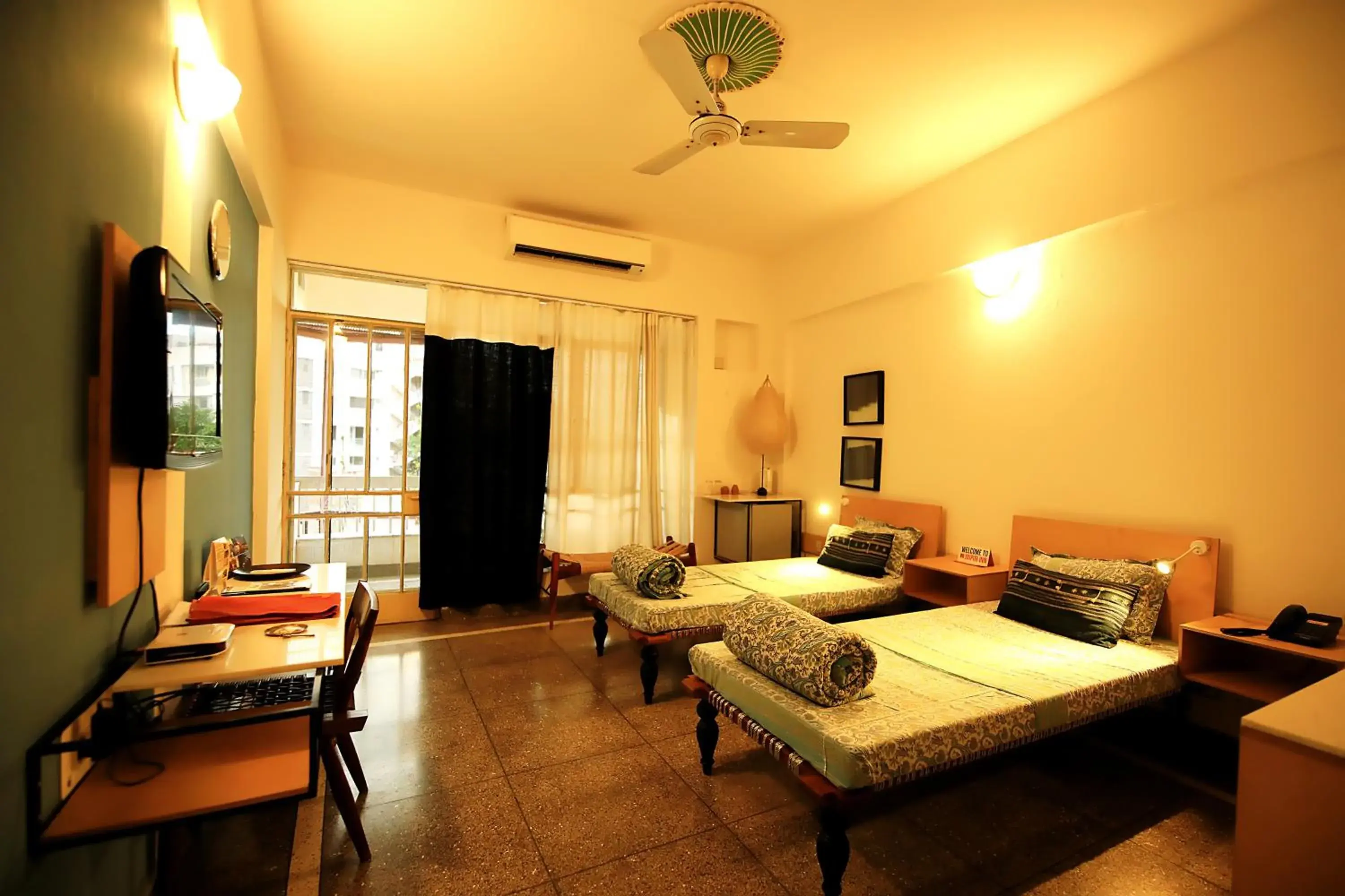 Photo of the whole room, Seating Area in Jaipur Inn