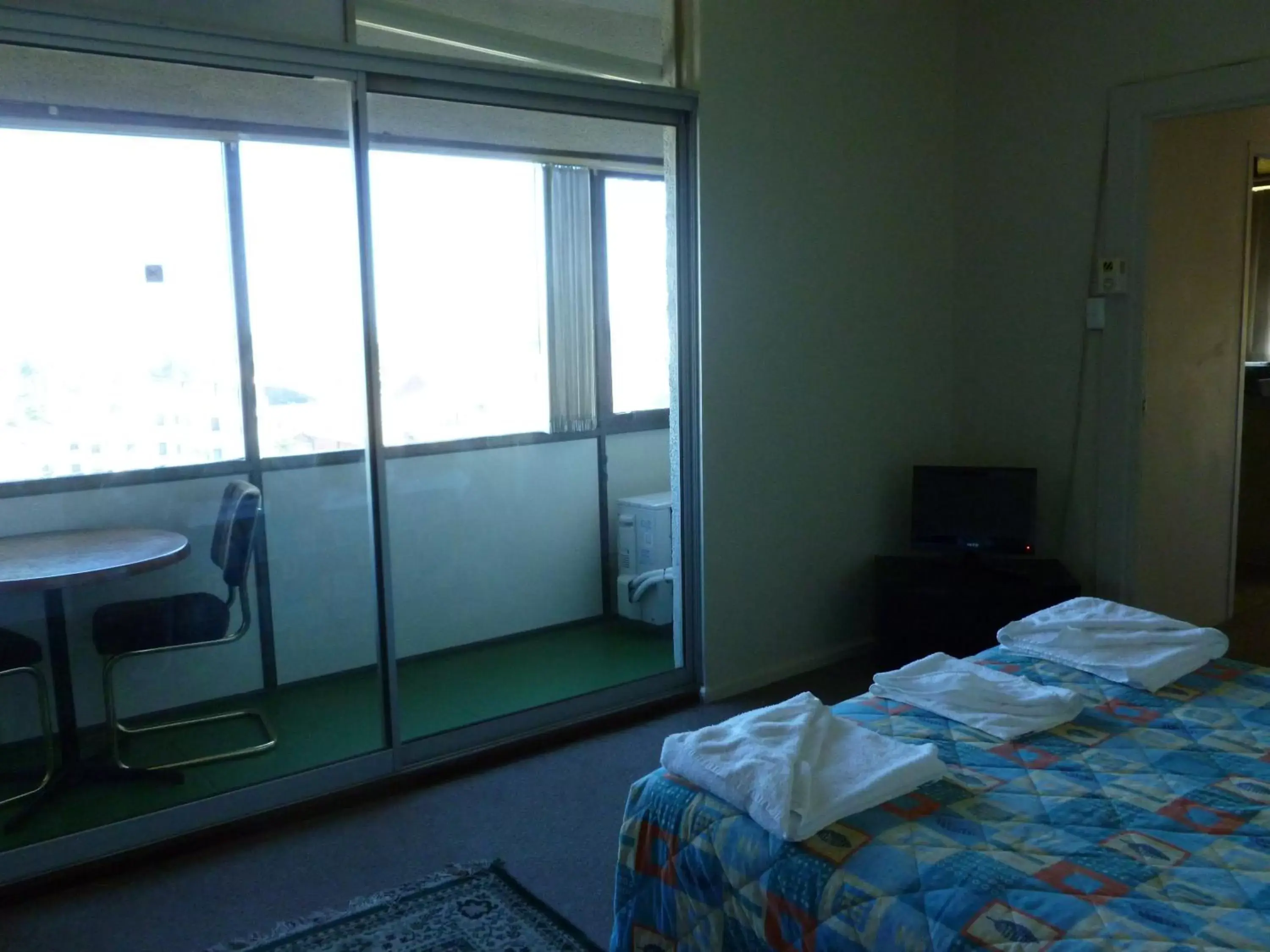 Photo of the whole room, Bed in Mountway Holiday Apartments