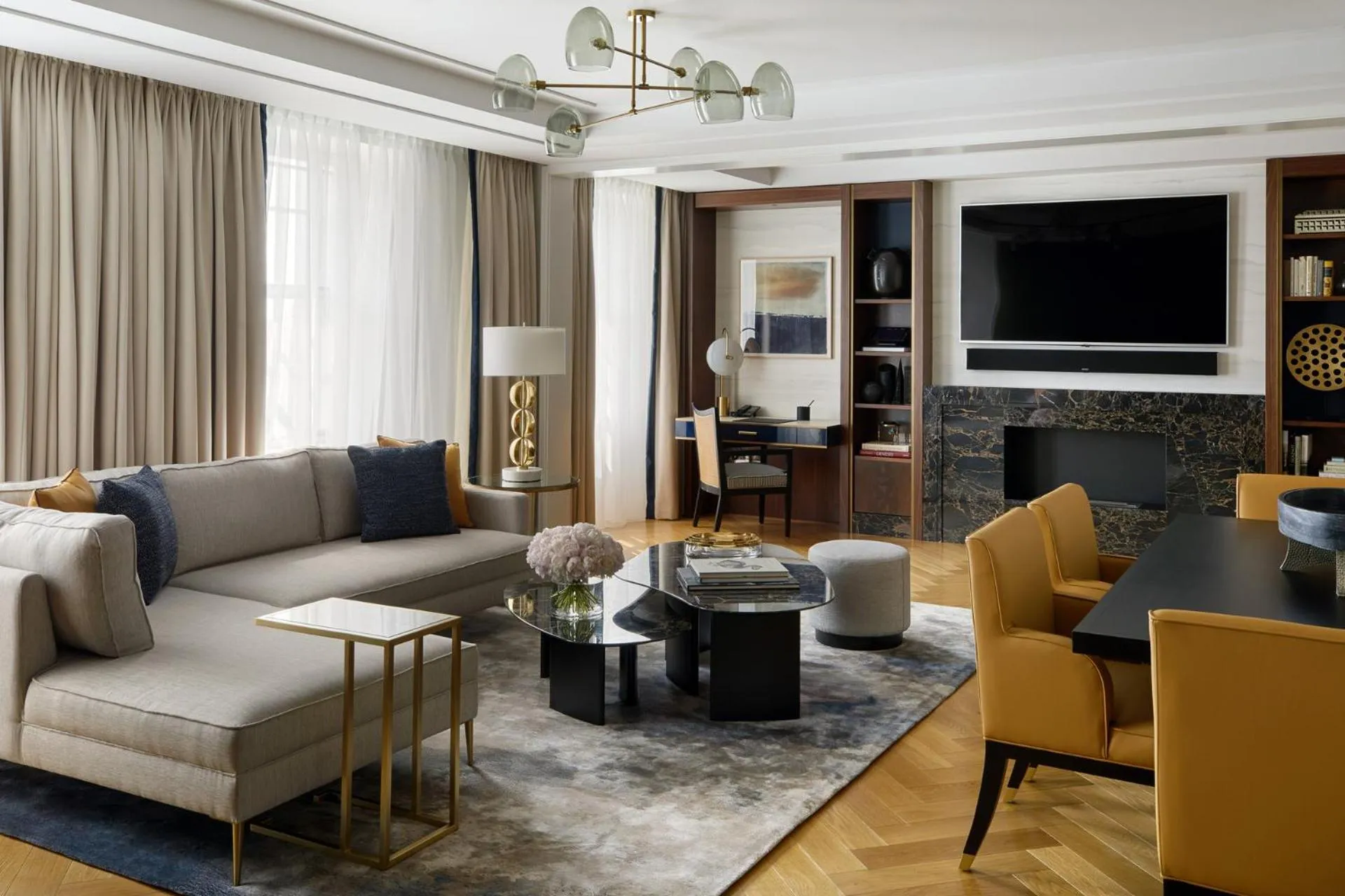 Living room in Four Seasons Hotel London at Tower Bridge
