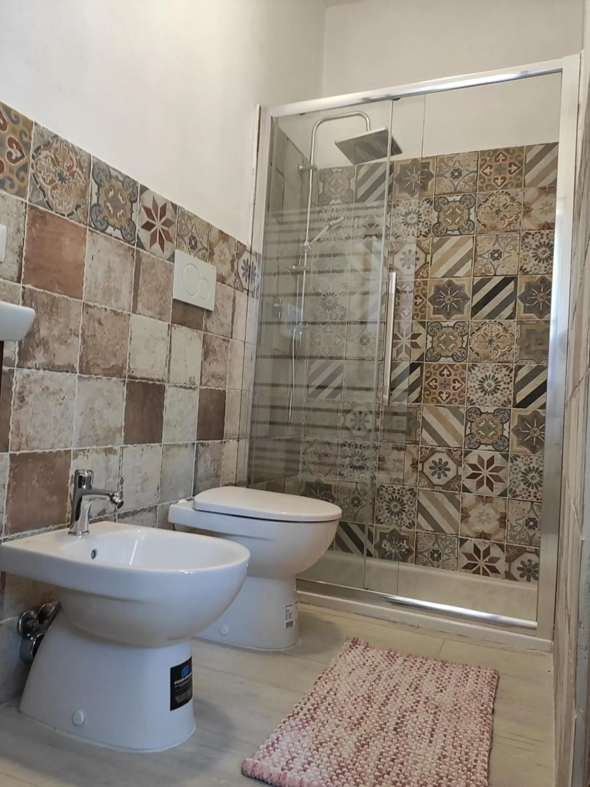 Shower, Bathroom in L'Ajaccio B&B