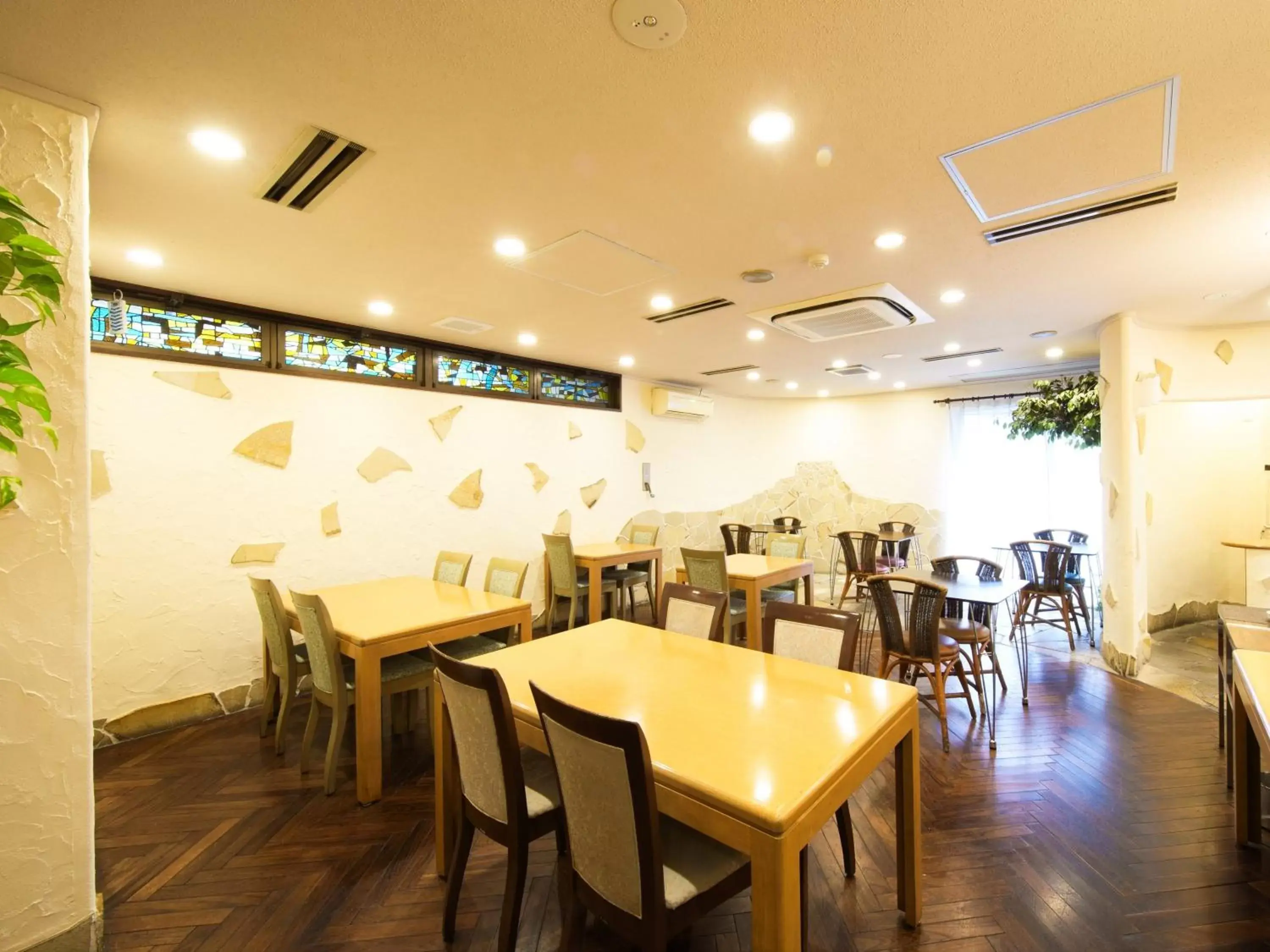 Restaurant/Places to Eat in APA Hotel Kanku-Kishiwada