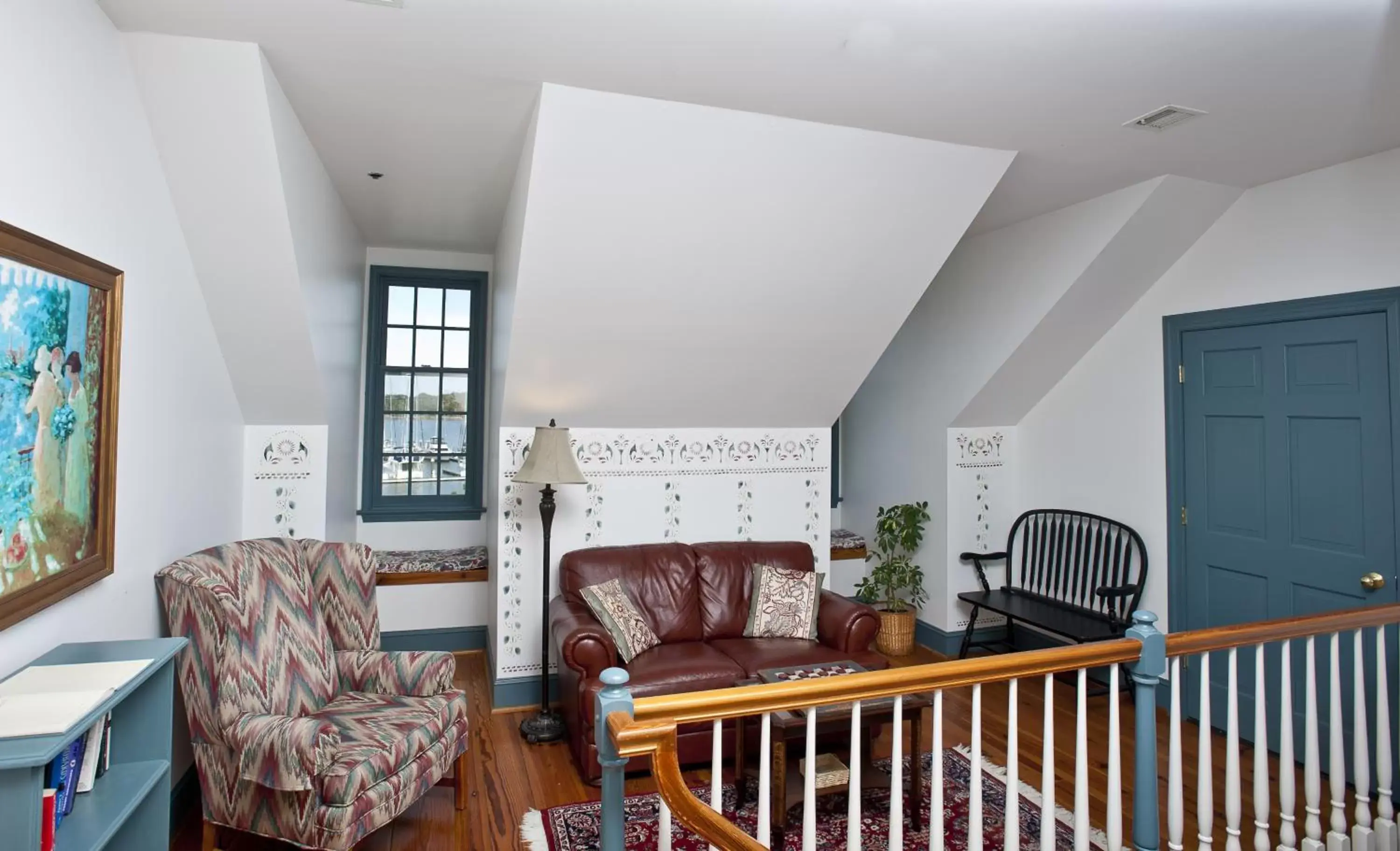 Seating Area in Inn at Osprey Point