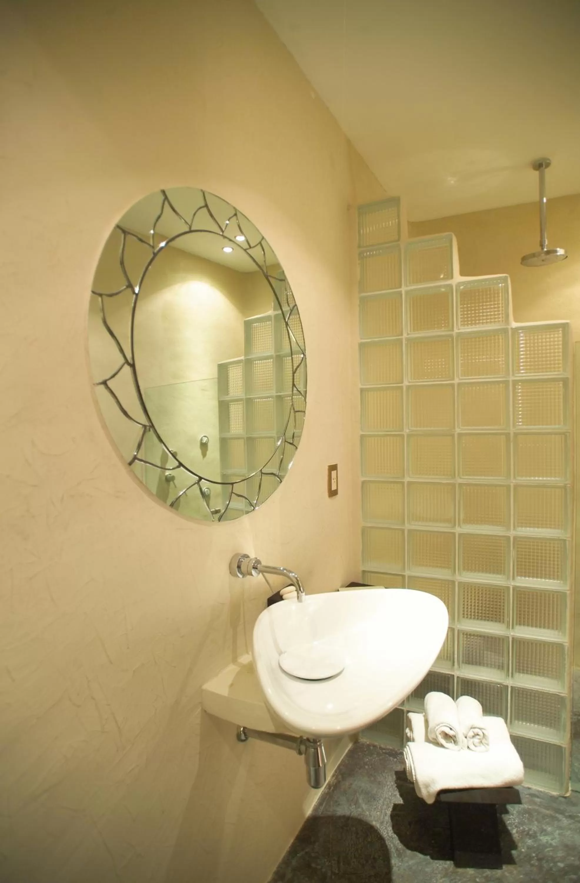 Bathroom in Kinbe Hotel Boutique