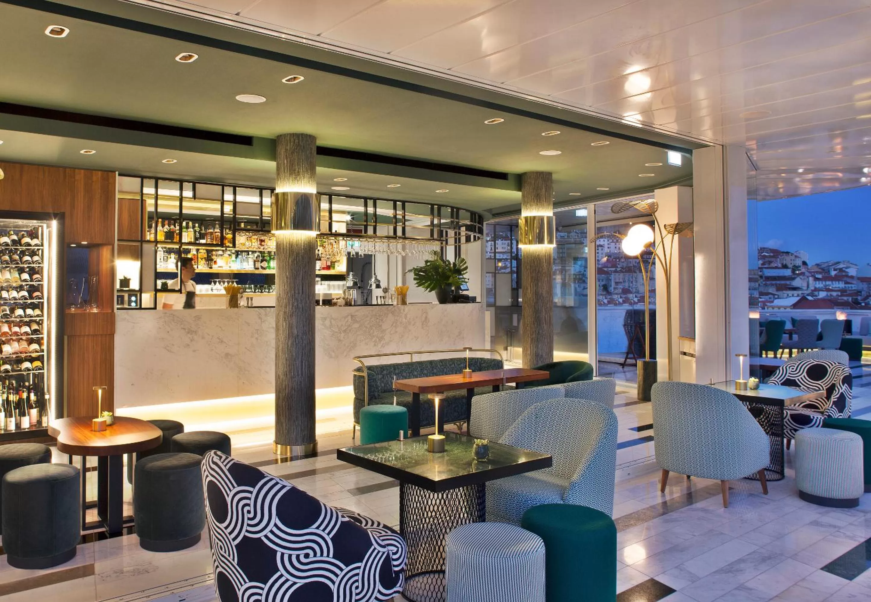 Lounge or bar in Altis Avenida Hotel