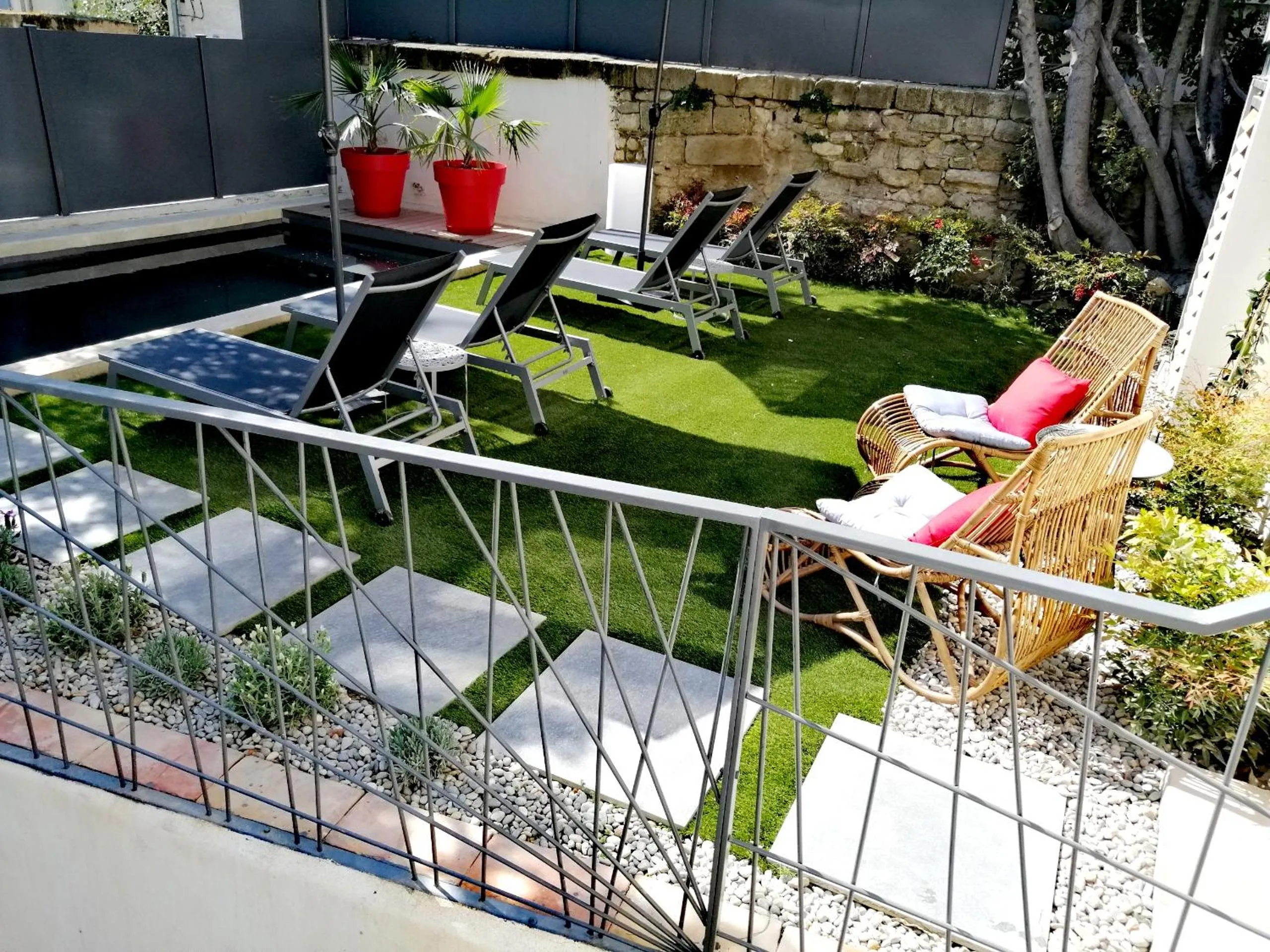 Property building in La Maison Grivolas Appartements et Maison d'hôtes