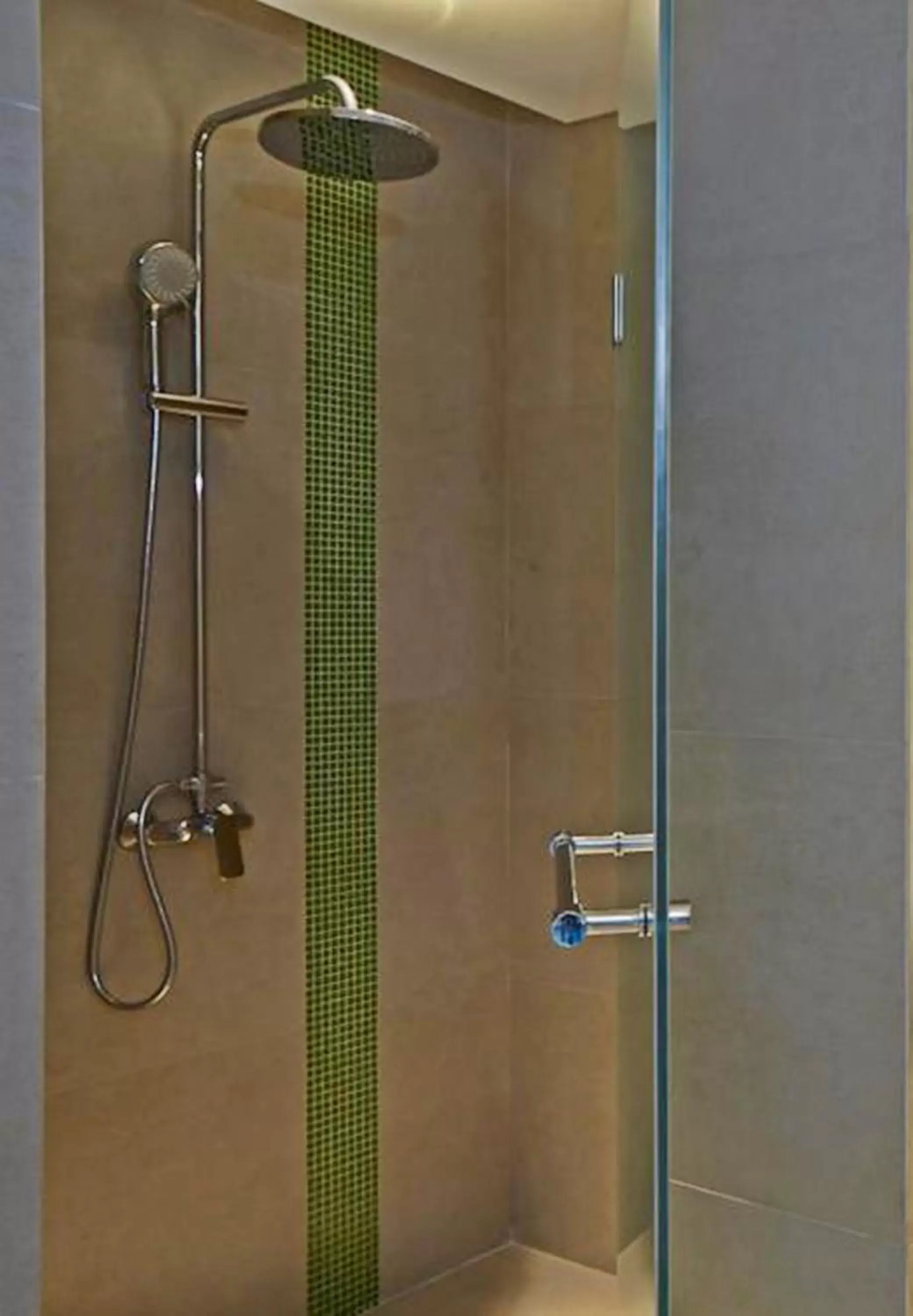 Shower, Bathroom in ibis Styles Bandung Grand Central