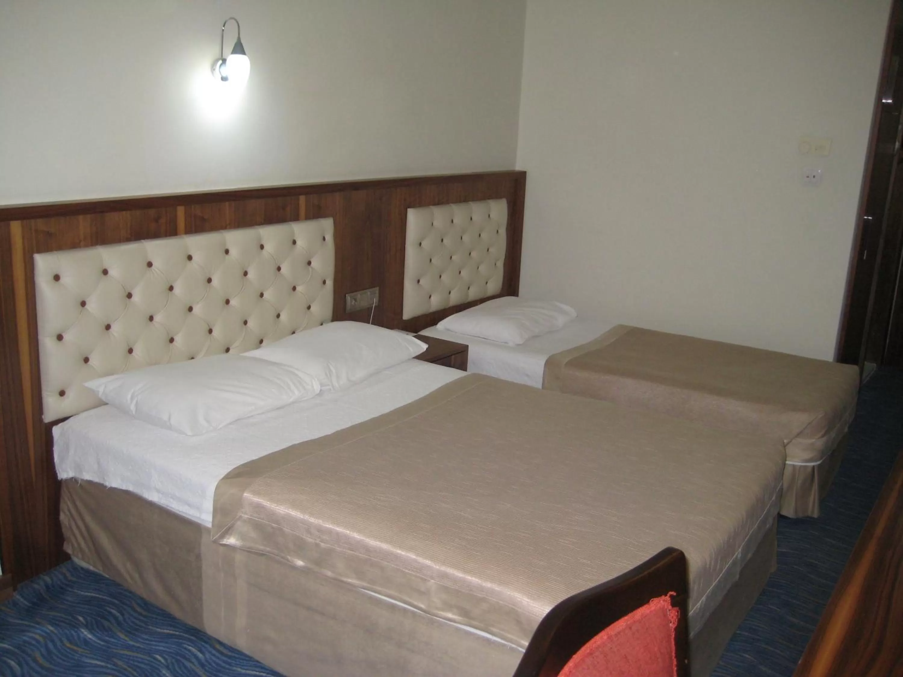 Bedroom, Bed in Miroglu Hotel