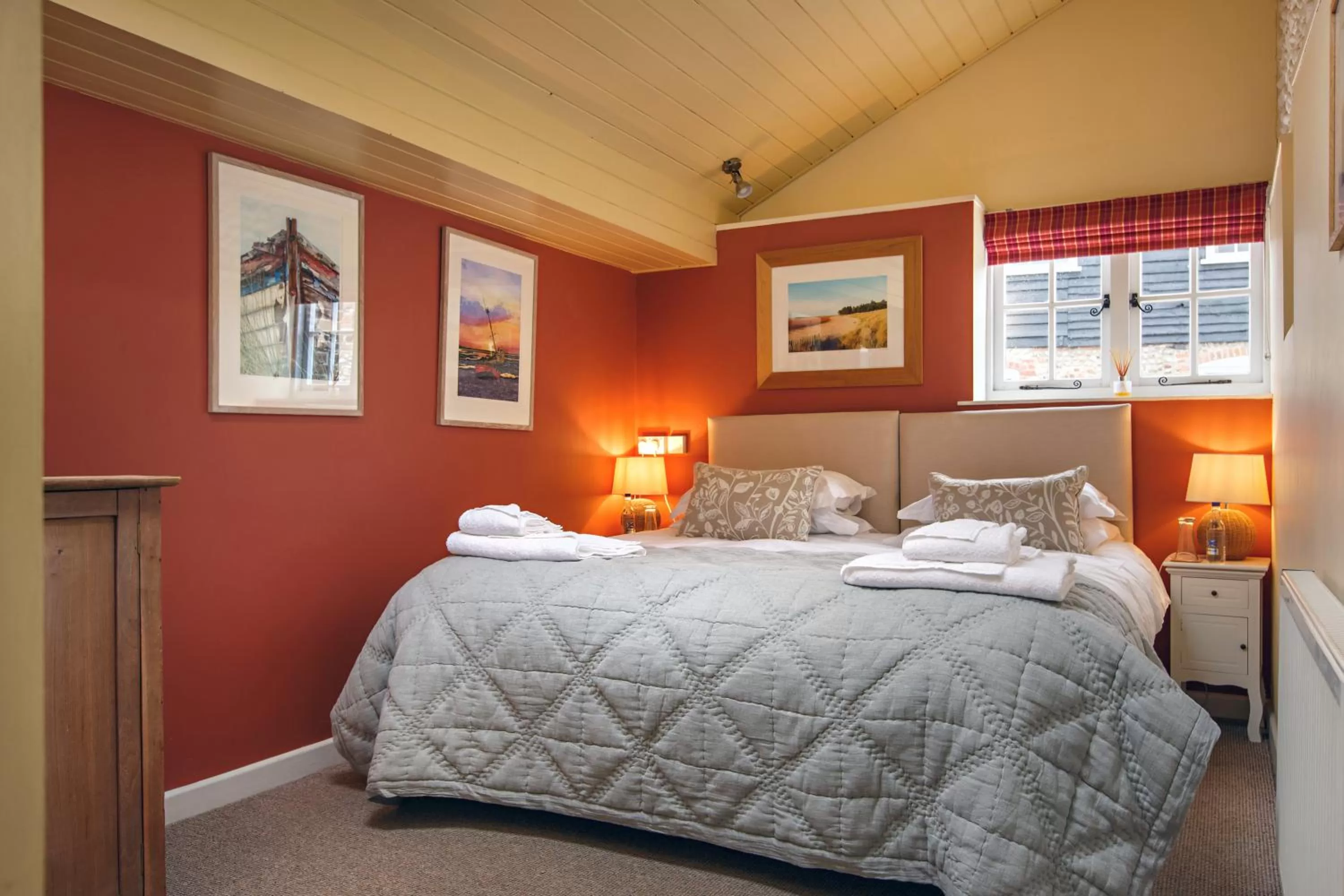 Bedroom, Bed in Cley Windmill