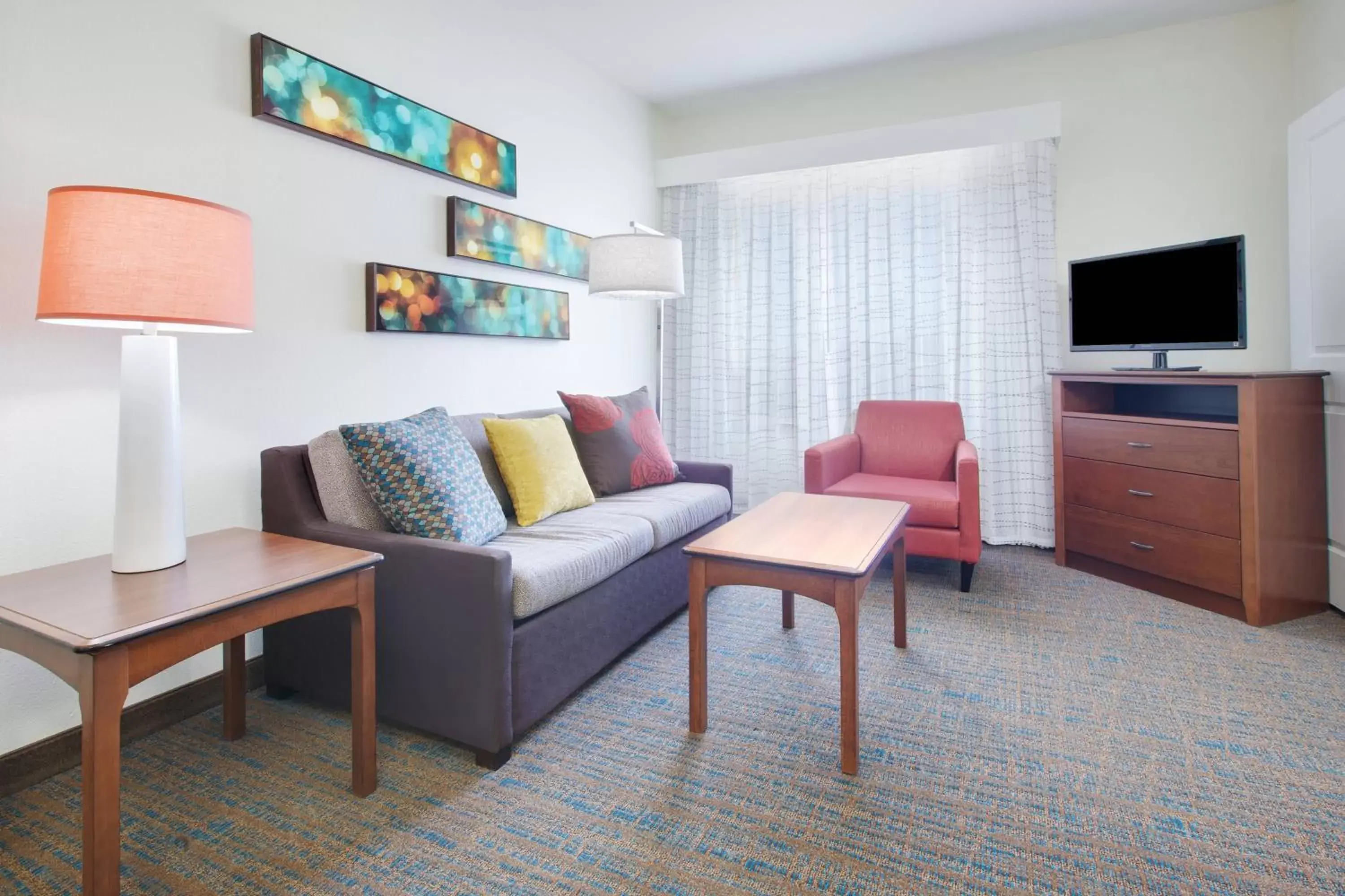 Living room, Seating Area in Residence Inn Midland