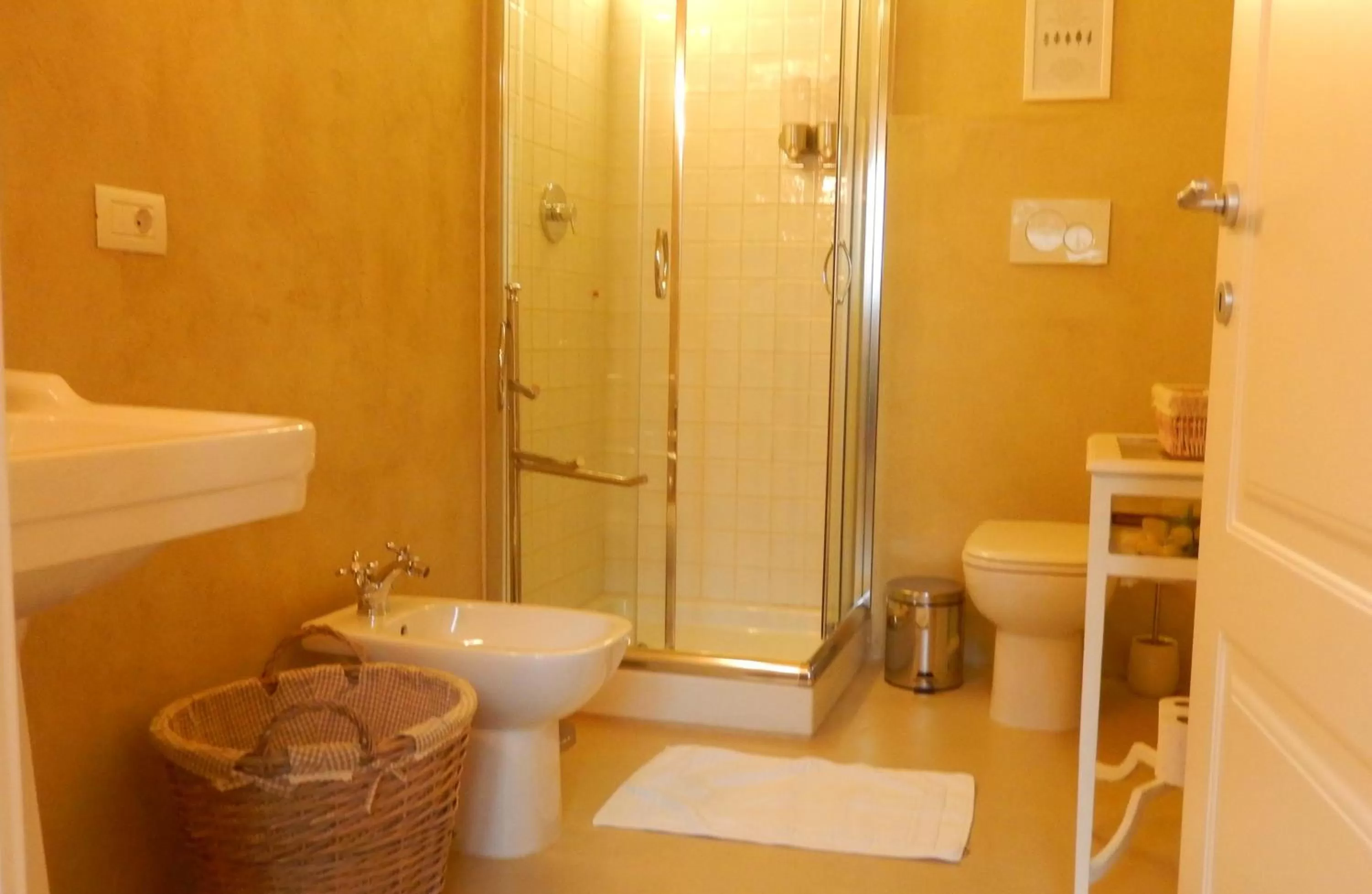 Bathroom in White Lilac Romantic B&B - Adults only