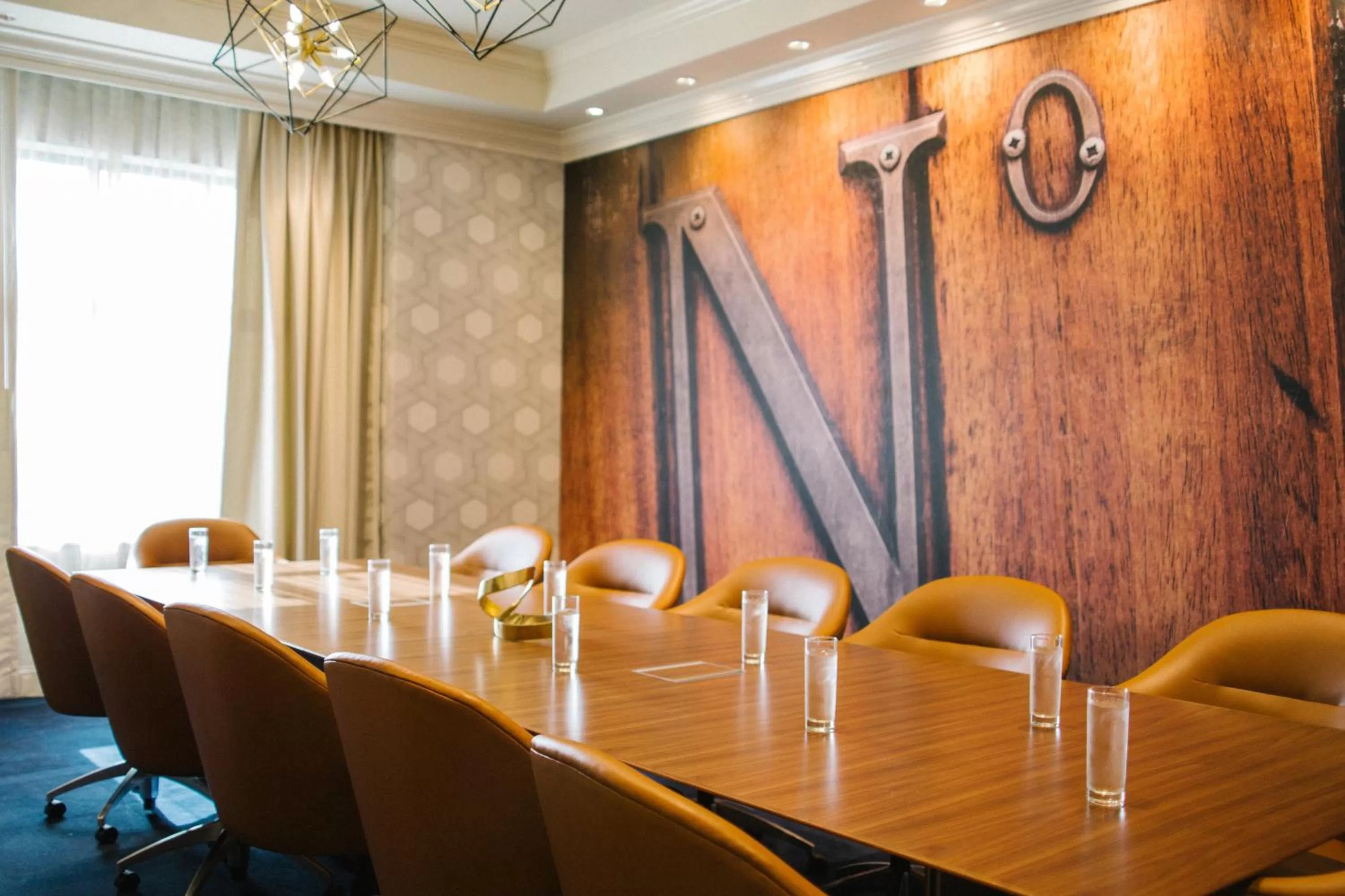 Meeting/conference room in Hotel Indigo Hattiesburg by IHG