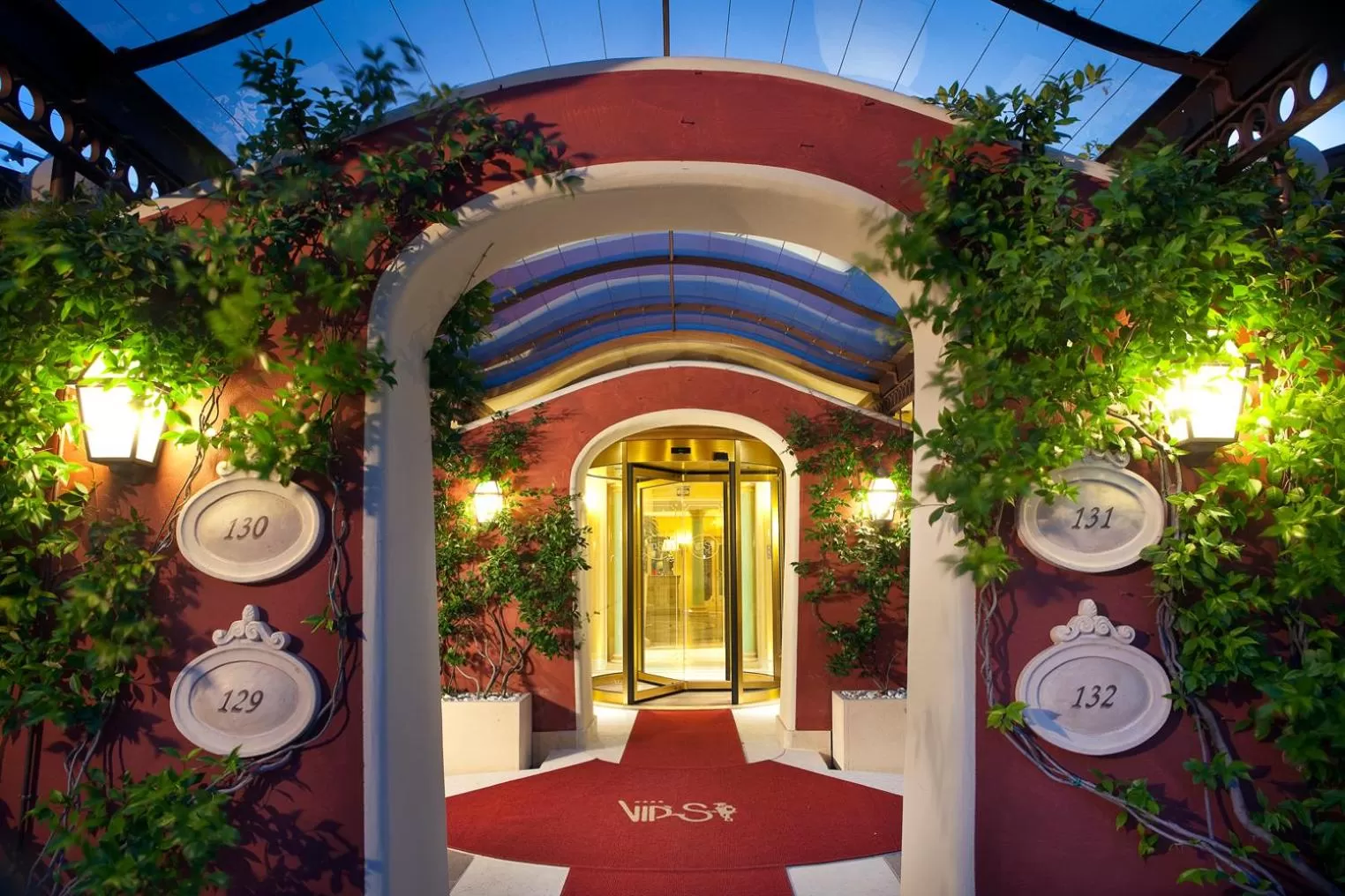 Vip's Motel Luxury Accommodation & Spa