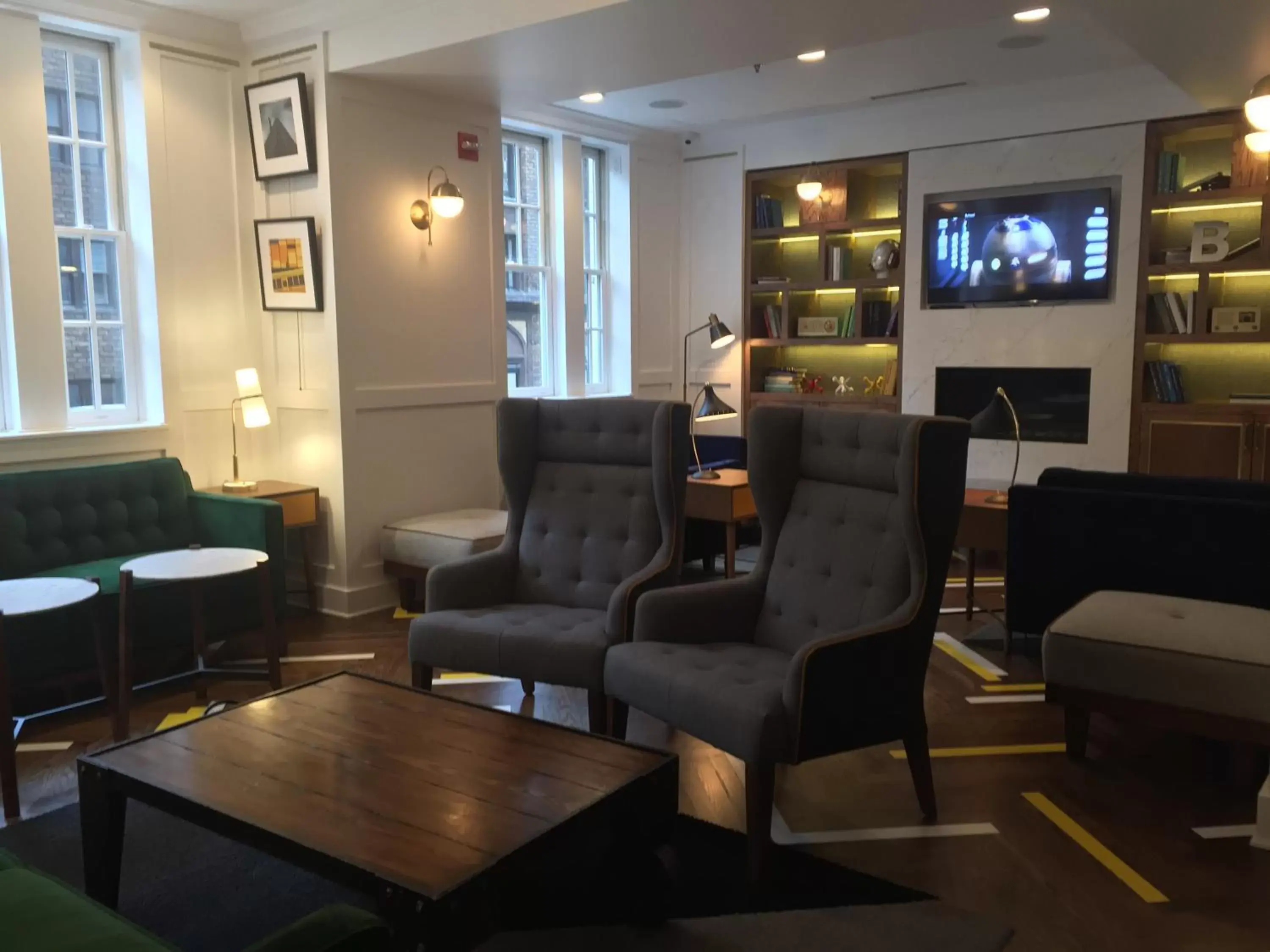 Lounge or bar in Acme Hotel Company Chicago