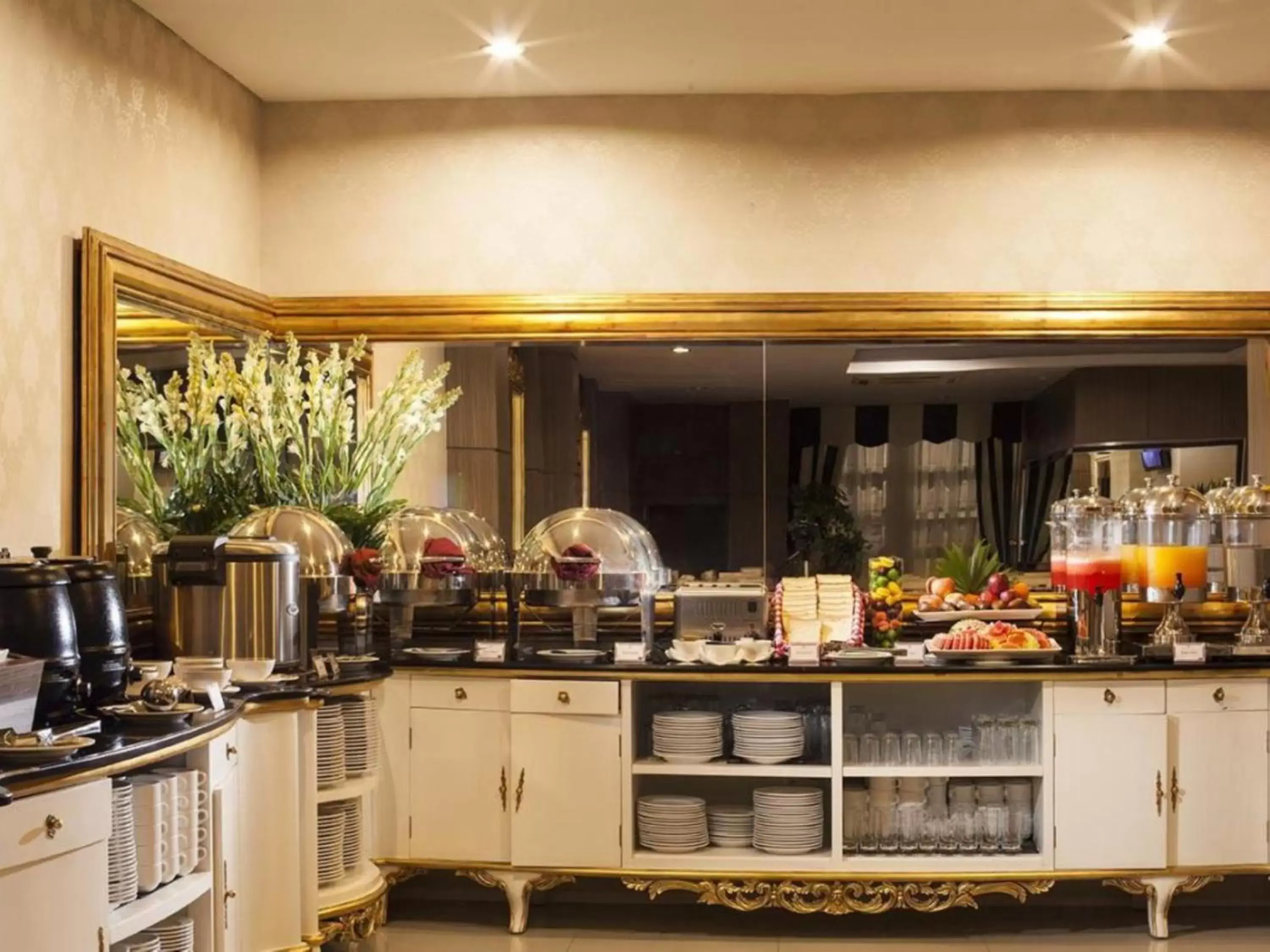 Restaurant/places to eat in The Cube Hotel Malioboro, Azana Hotels Collection Restaurant/places to eat in The Cube Hotel Malioboro, Azana Hotels Collection