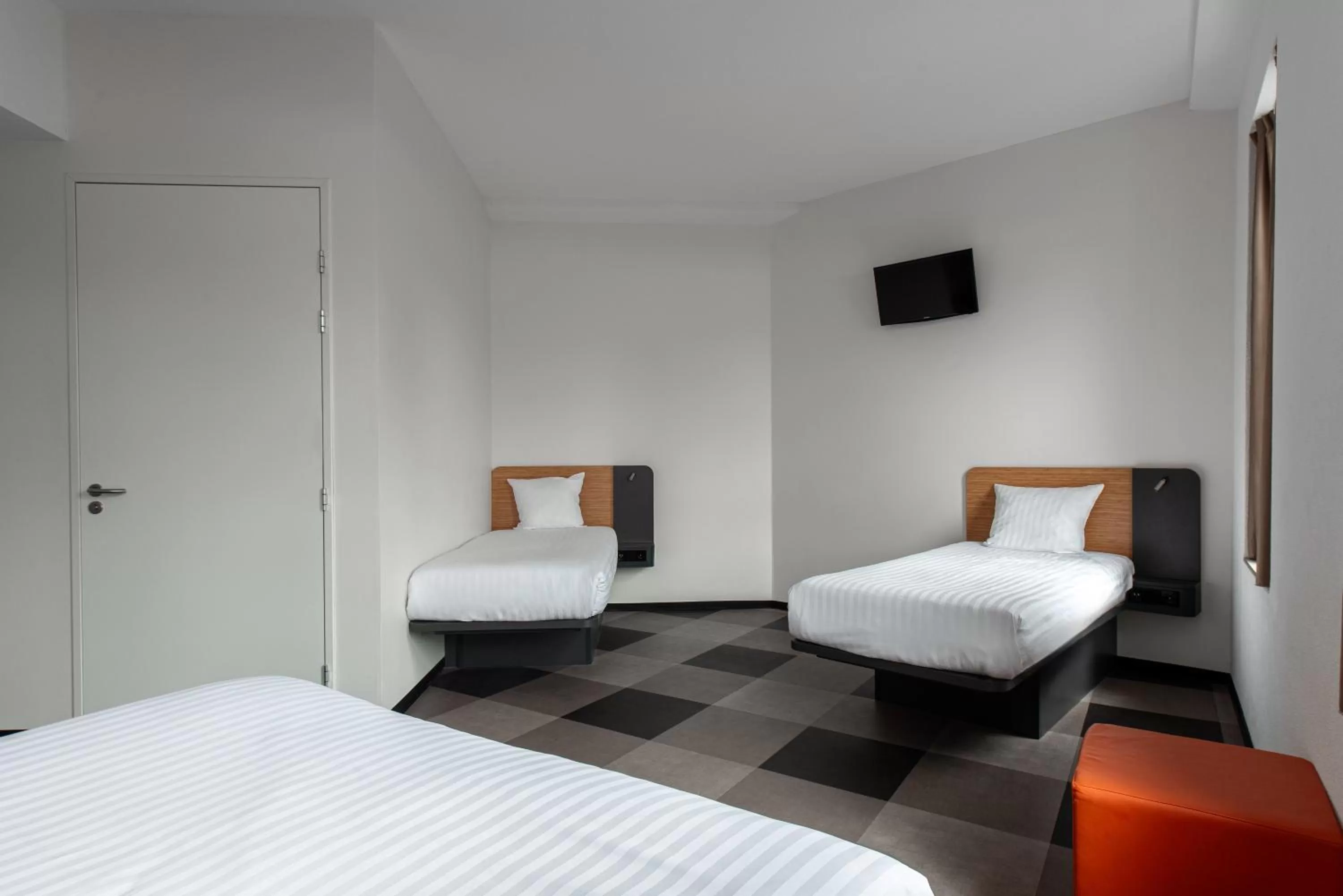 Bedroom, Bed in easyHotel Amsterdam Arena Boulevard