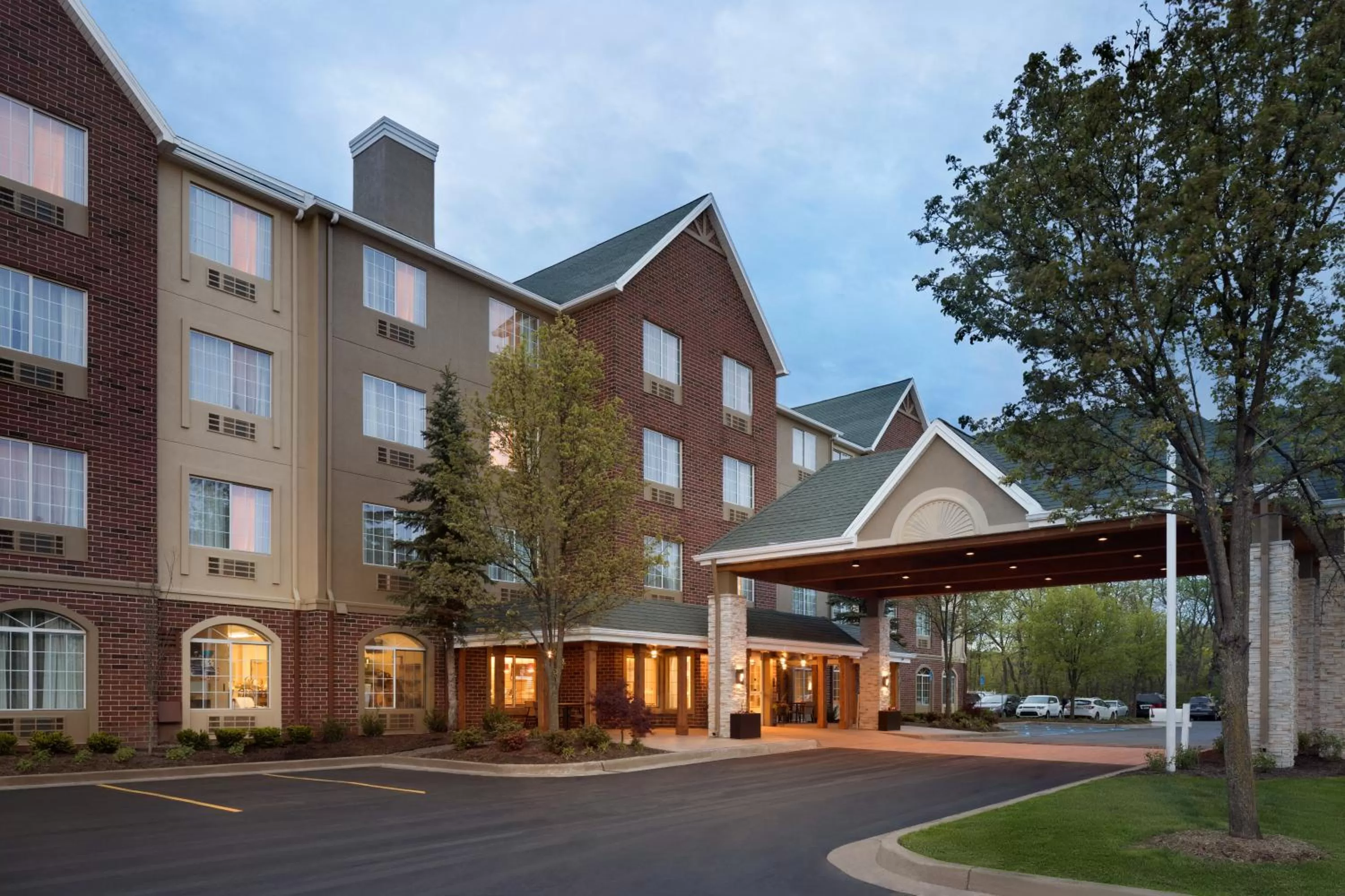 Facade/entrance in Country Inn & Suites by Radisson, Novi, MI