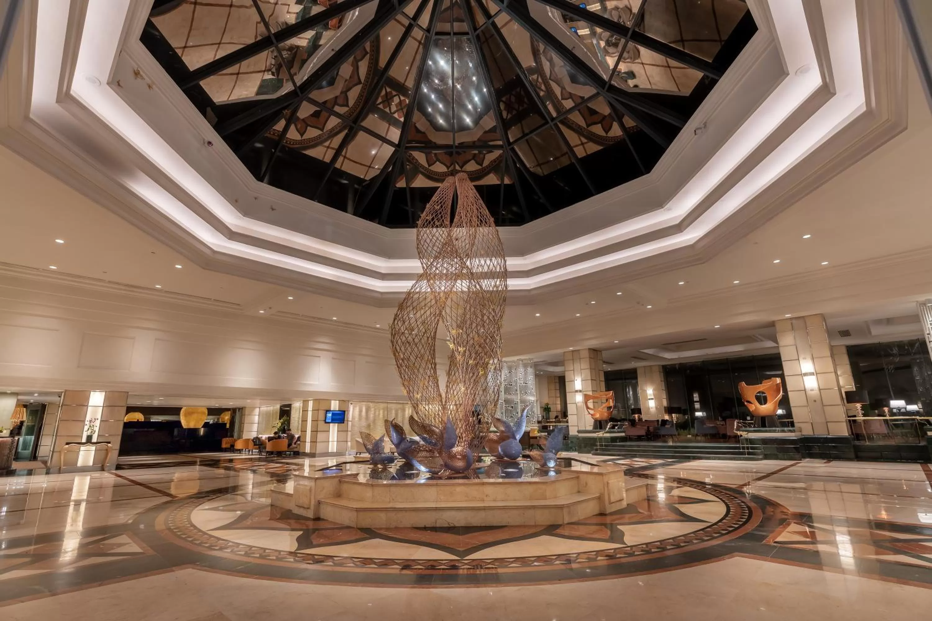 Night in Cinnamon Grand Colombo