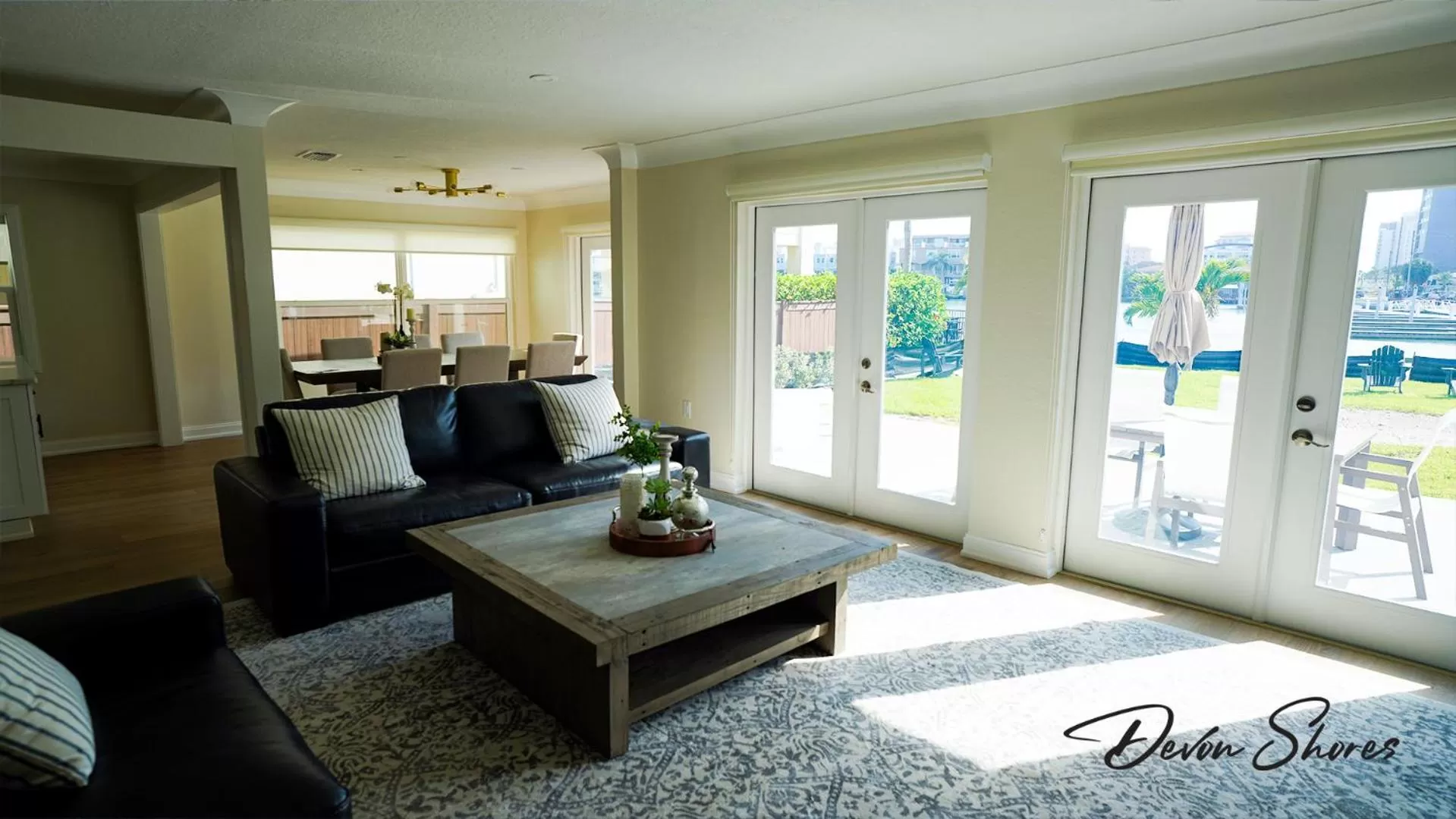 Devon Shores