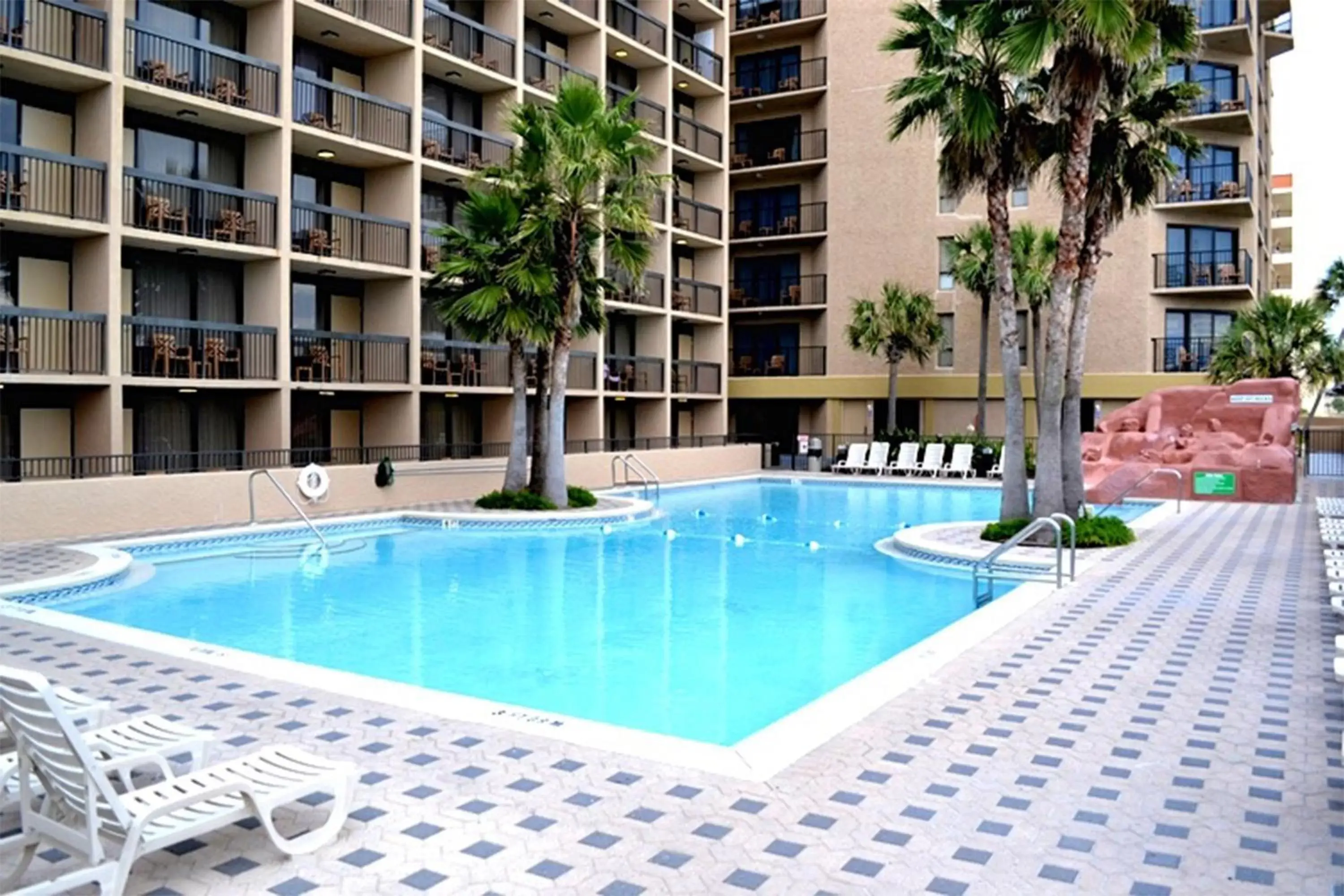 Swimming Pool in Wyndham Garden Fort Walton Beach Destin