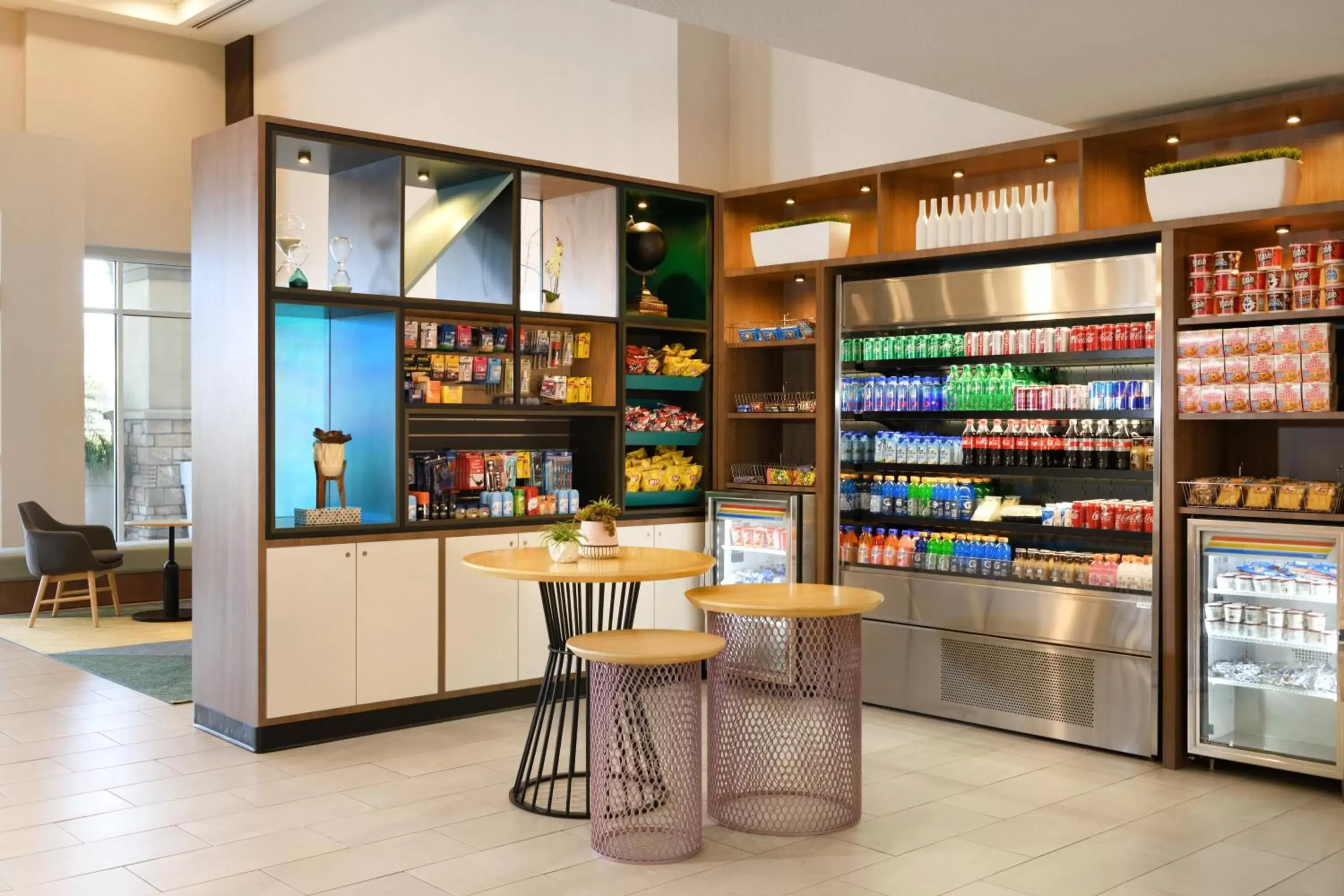 Lobby or reception in Holiday Inn Oakland Airport, an IHG Hotel