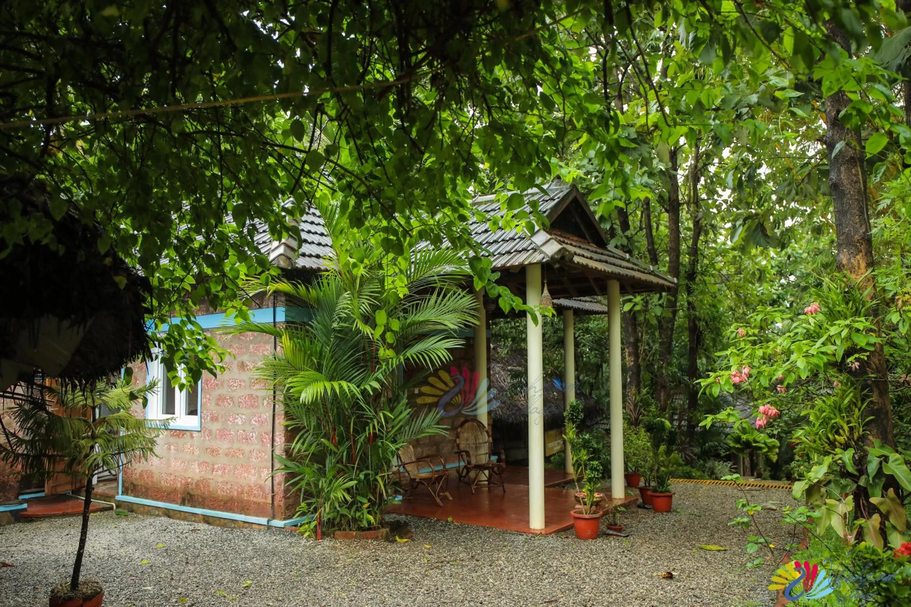 Facade/entrance in Vishram Village