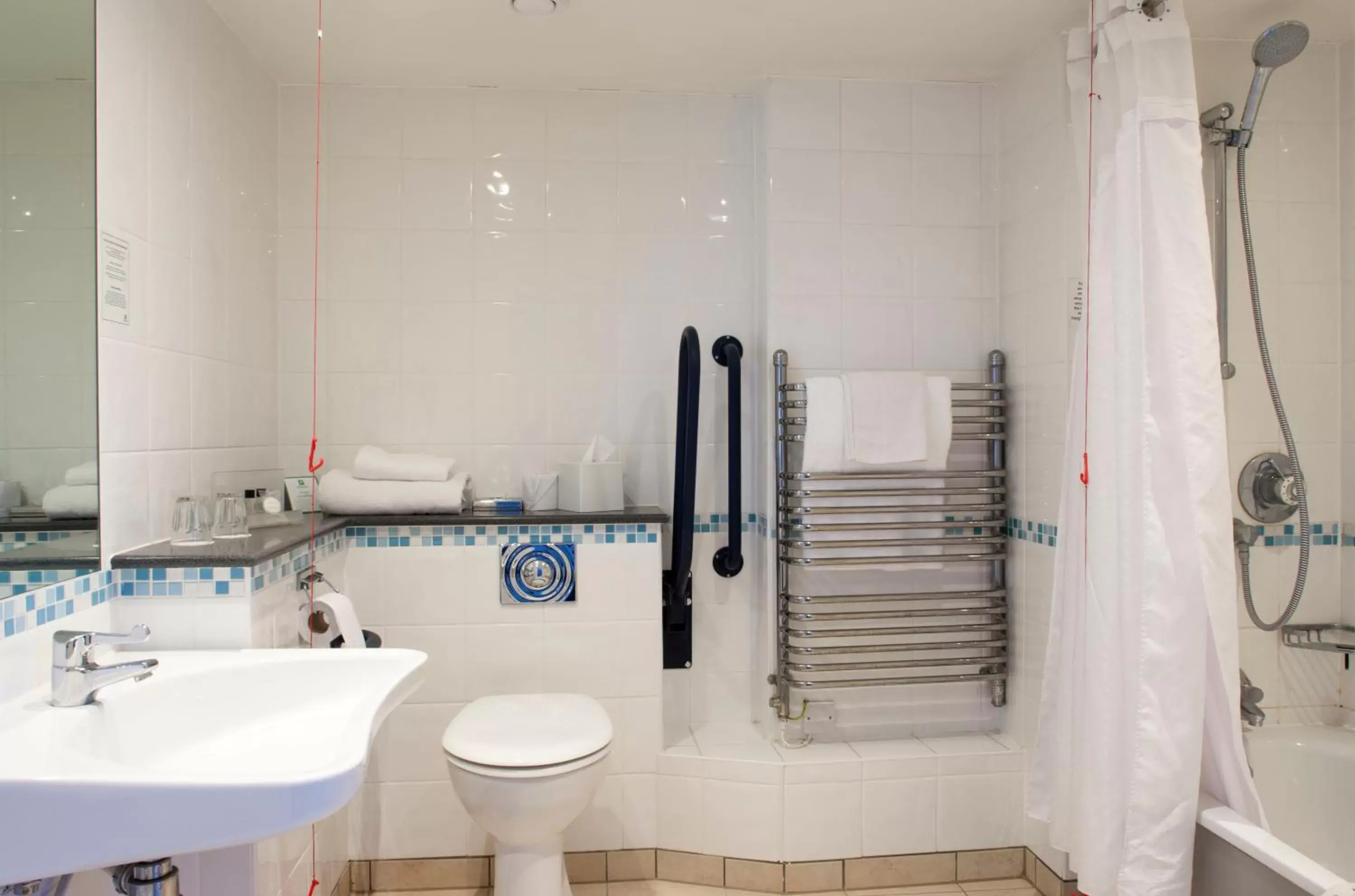 Photo of the whole room, Bathroom in Holiday Inn Ipswich, an IHG Hotel