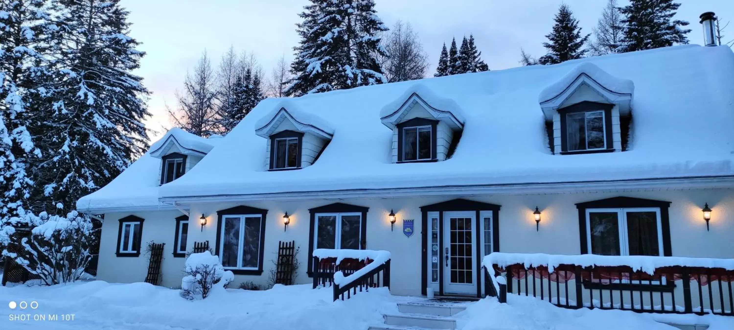 Property building, Winter in La Tremblante