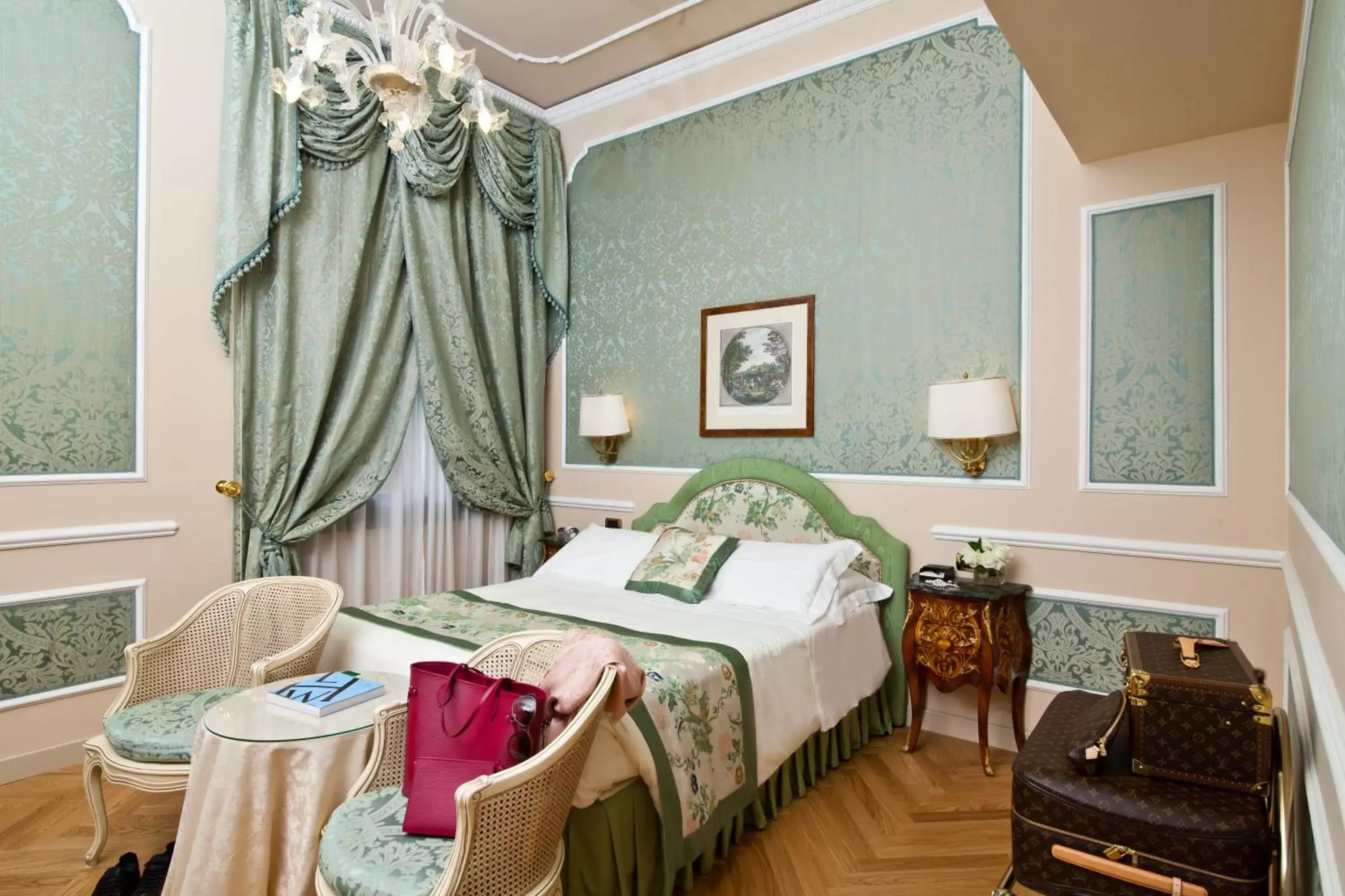 Photo of the whole room in Grand Hotel Majestic gia' Baglioni