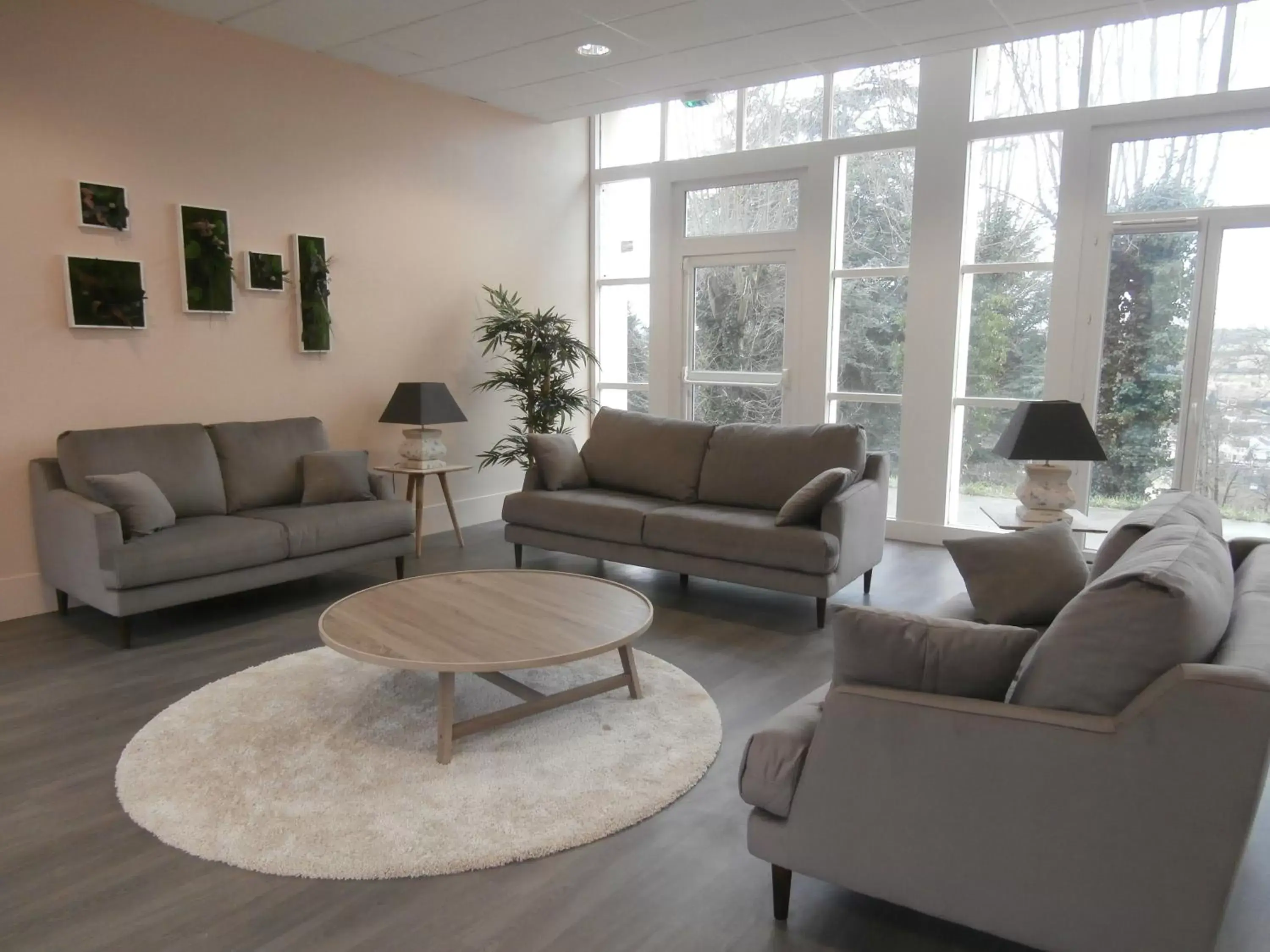 Communal lounge/ TV room, Seating Area in Résidence La Providence ZENAO Lisieux