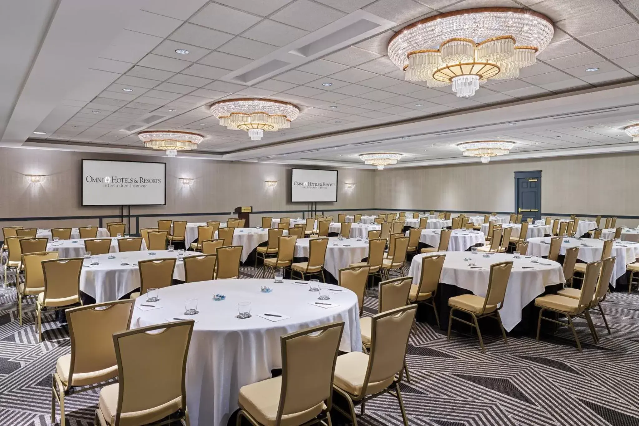 Meeting/conference room in Omni Interlocken Hotel