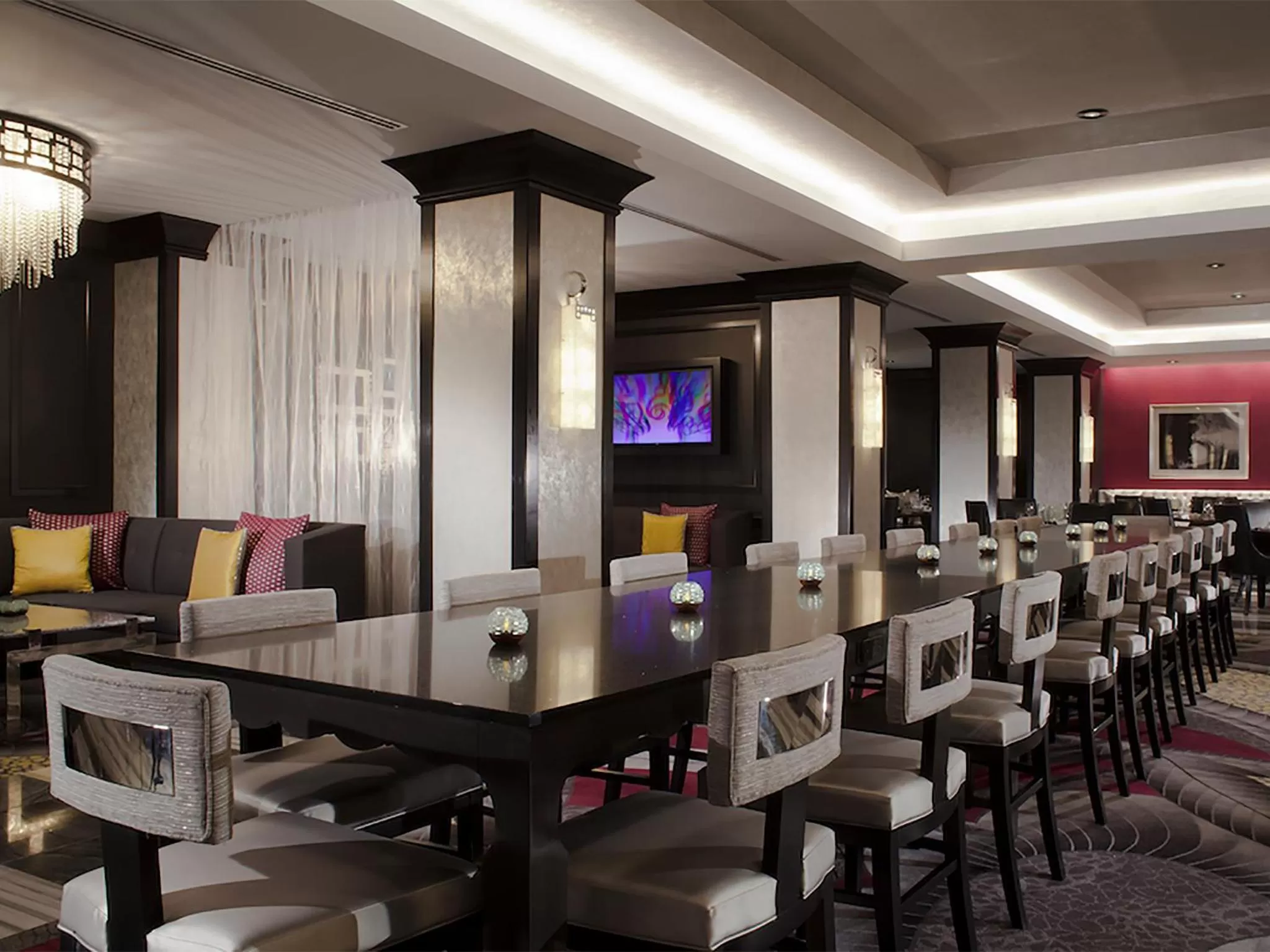 Restaurant/places to eat in Silversmith Hotel Chicago Downtown