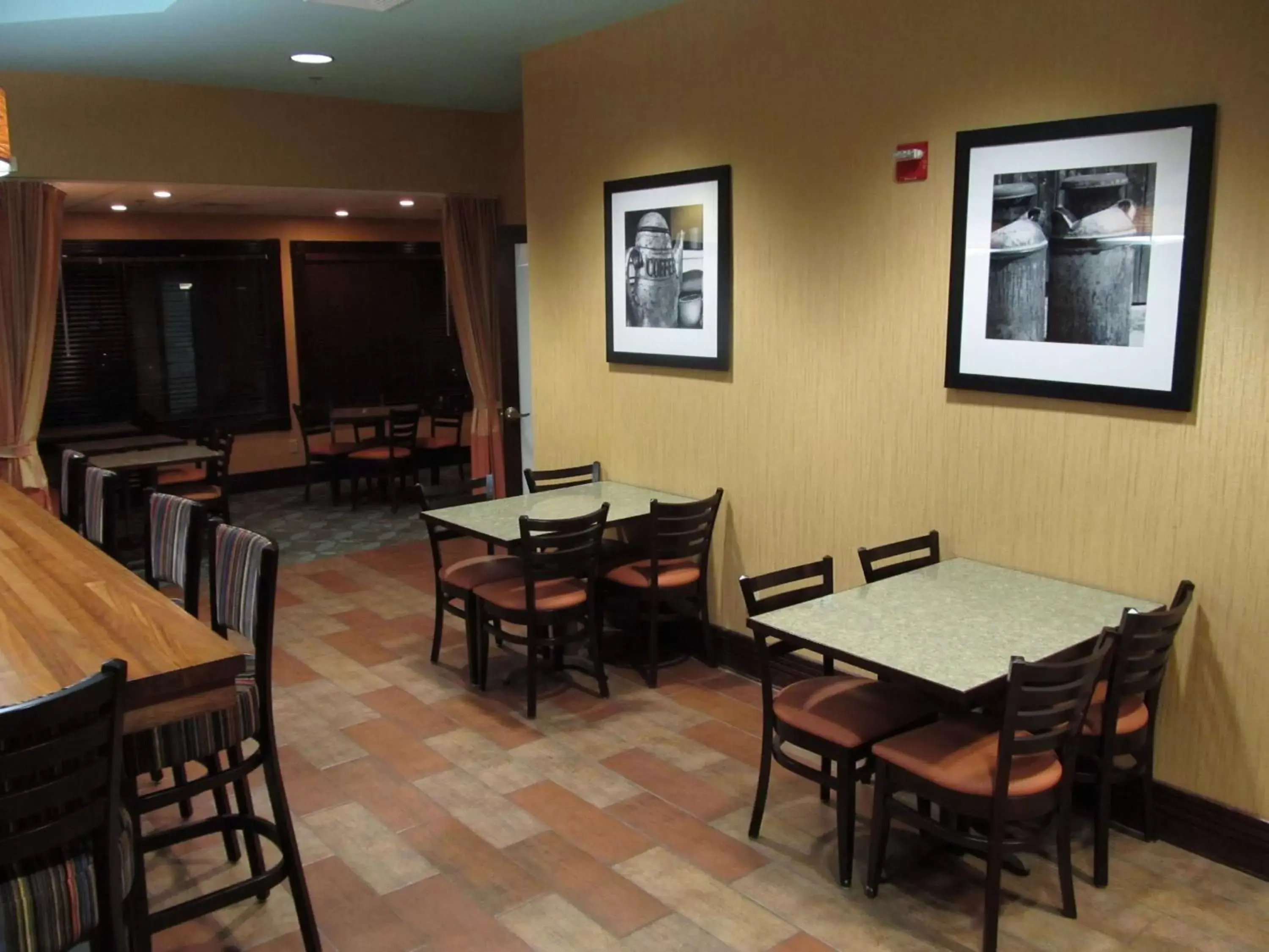 Lobby or reception, Restaurant/Places to Eat in Hampton Inn Birch Run