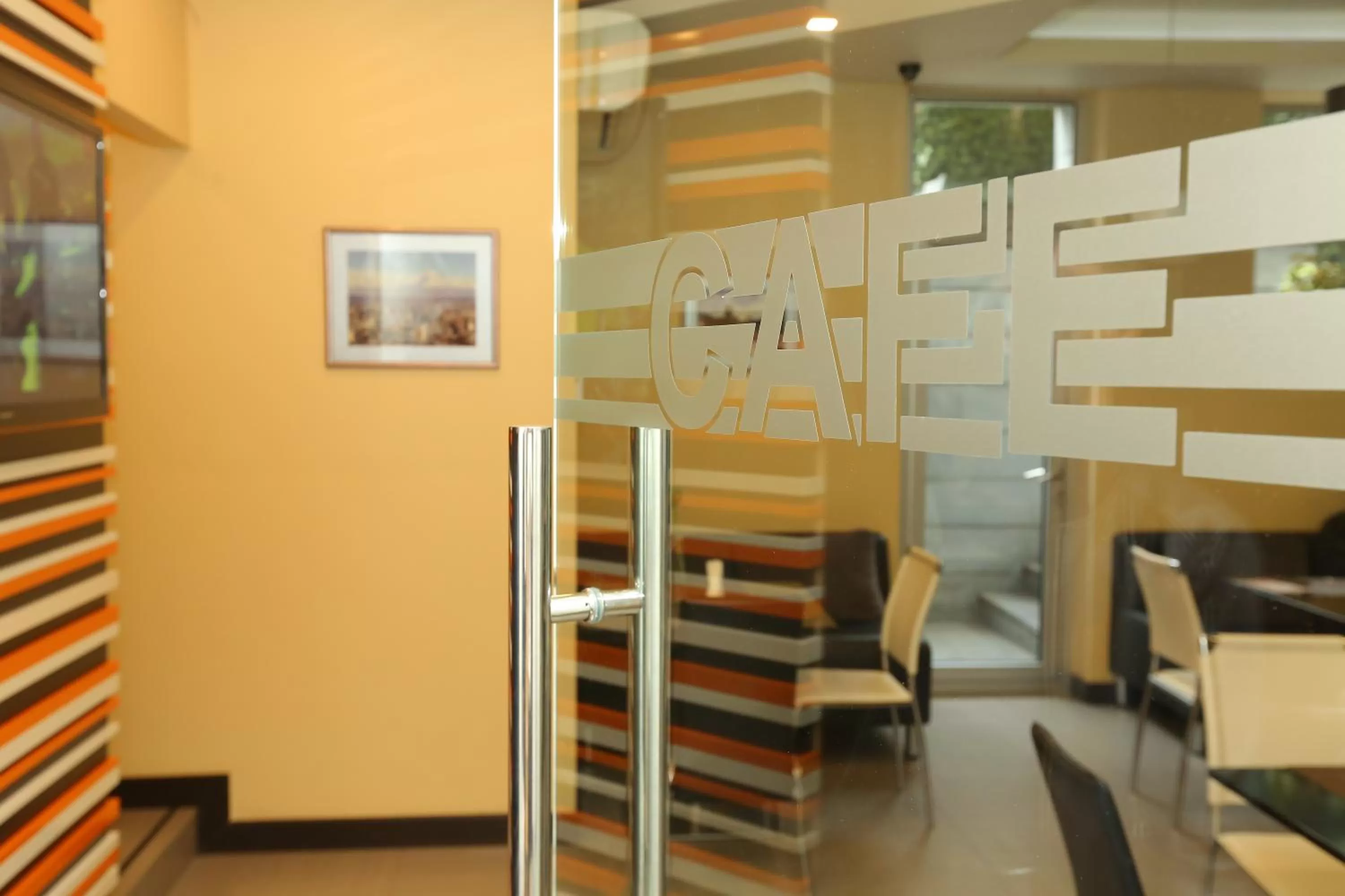 Restaurant/places to eat in My Hotel Yerevan