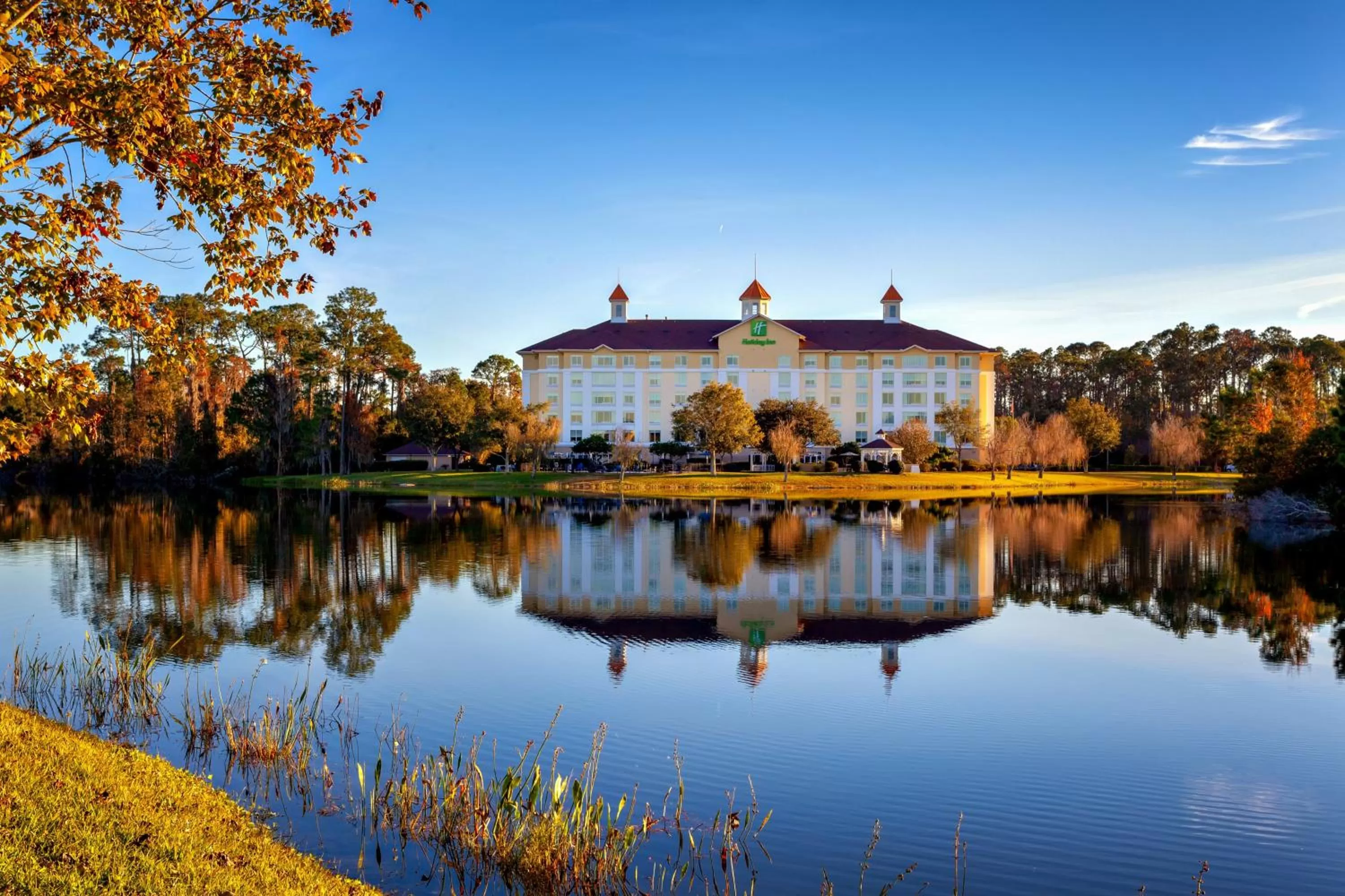 Property building in Holiday Inn - St Augustine - World Golf by IHG