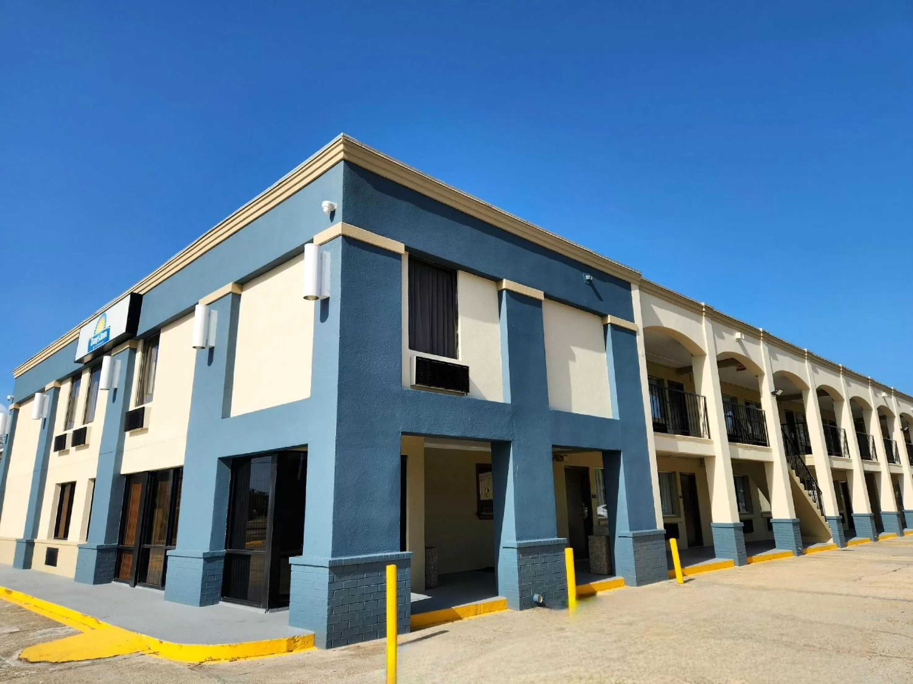 Property building in Days Inn by Wyndham Slidell