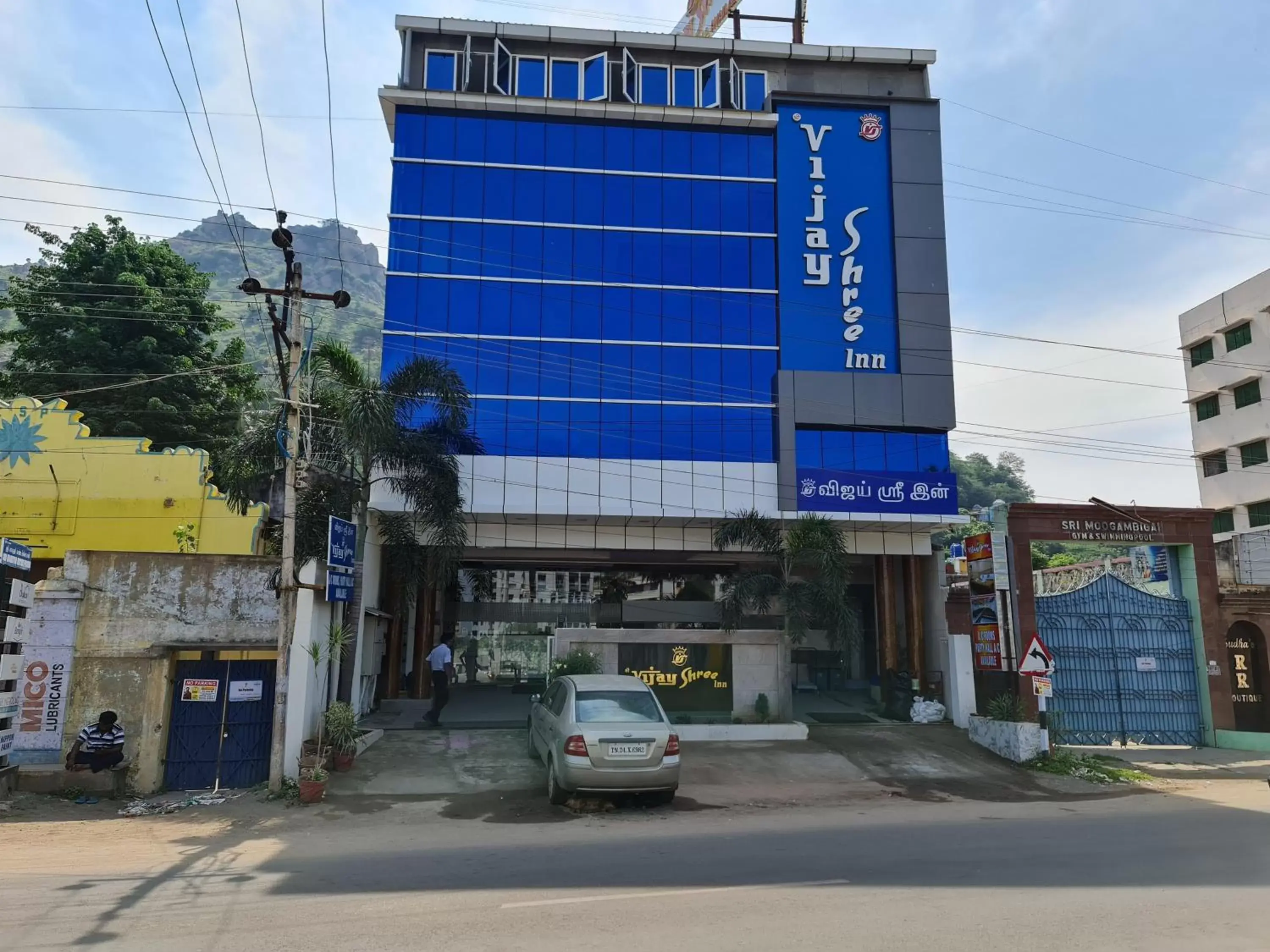 Property building in Vijay Shree Inn Property building in Vijay Shree Inn