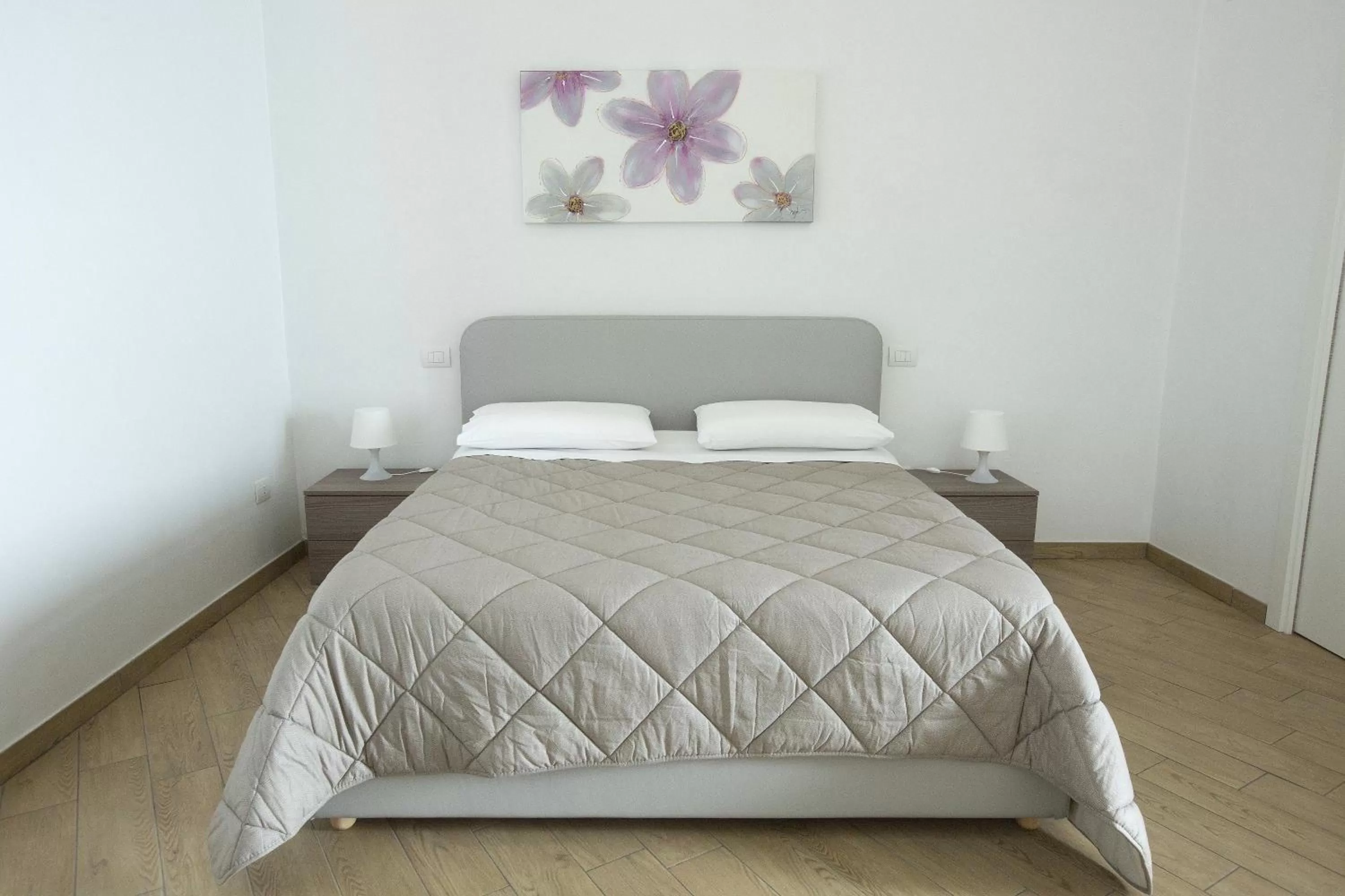 Bed in b&b San Nicandro