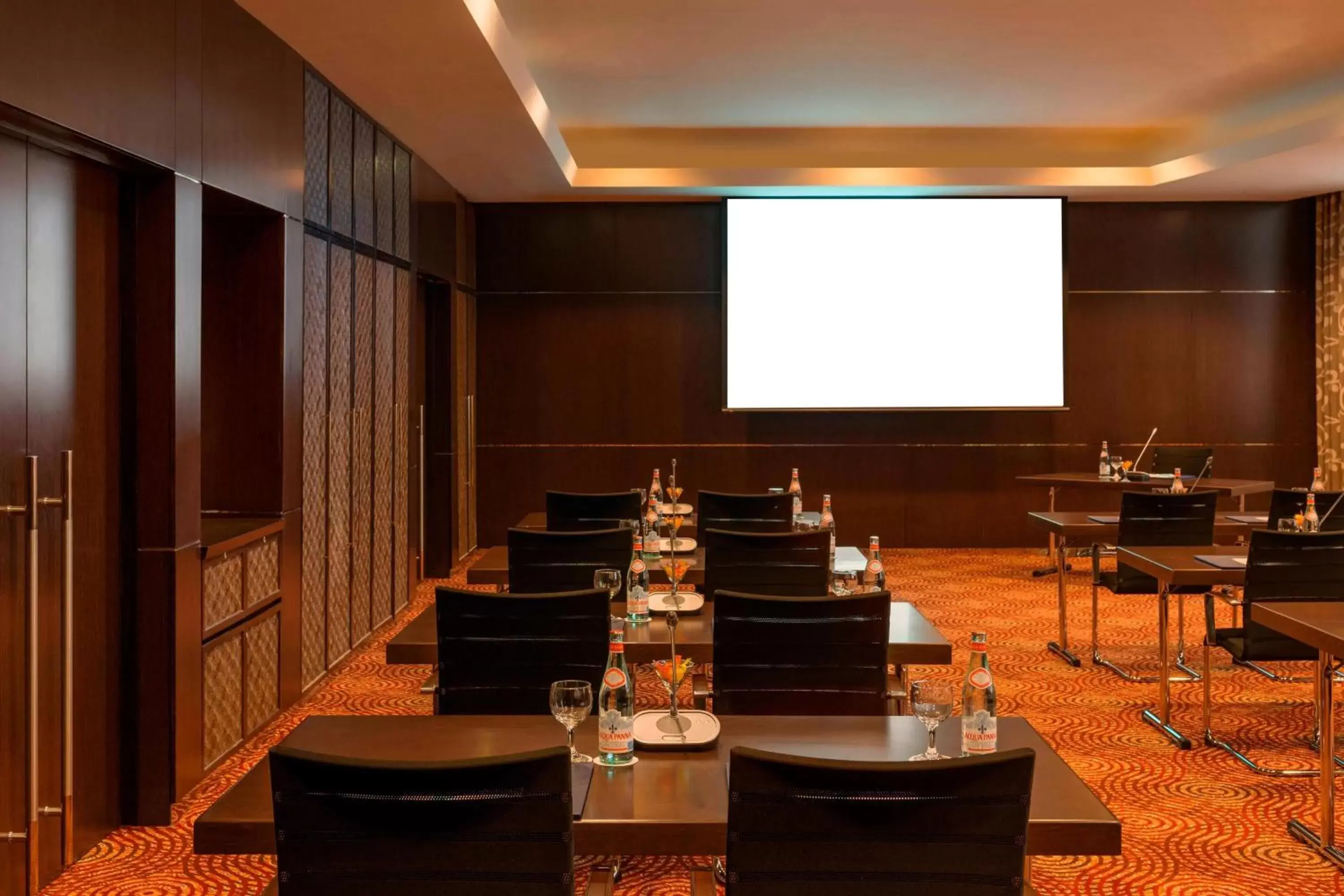 Meeting/conference room in Four Points By Sheraton Kuwait