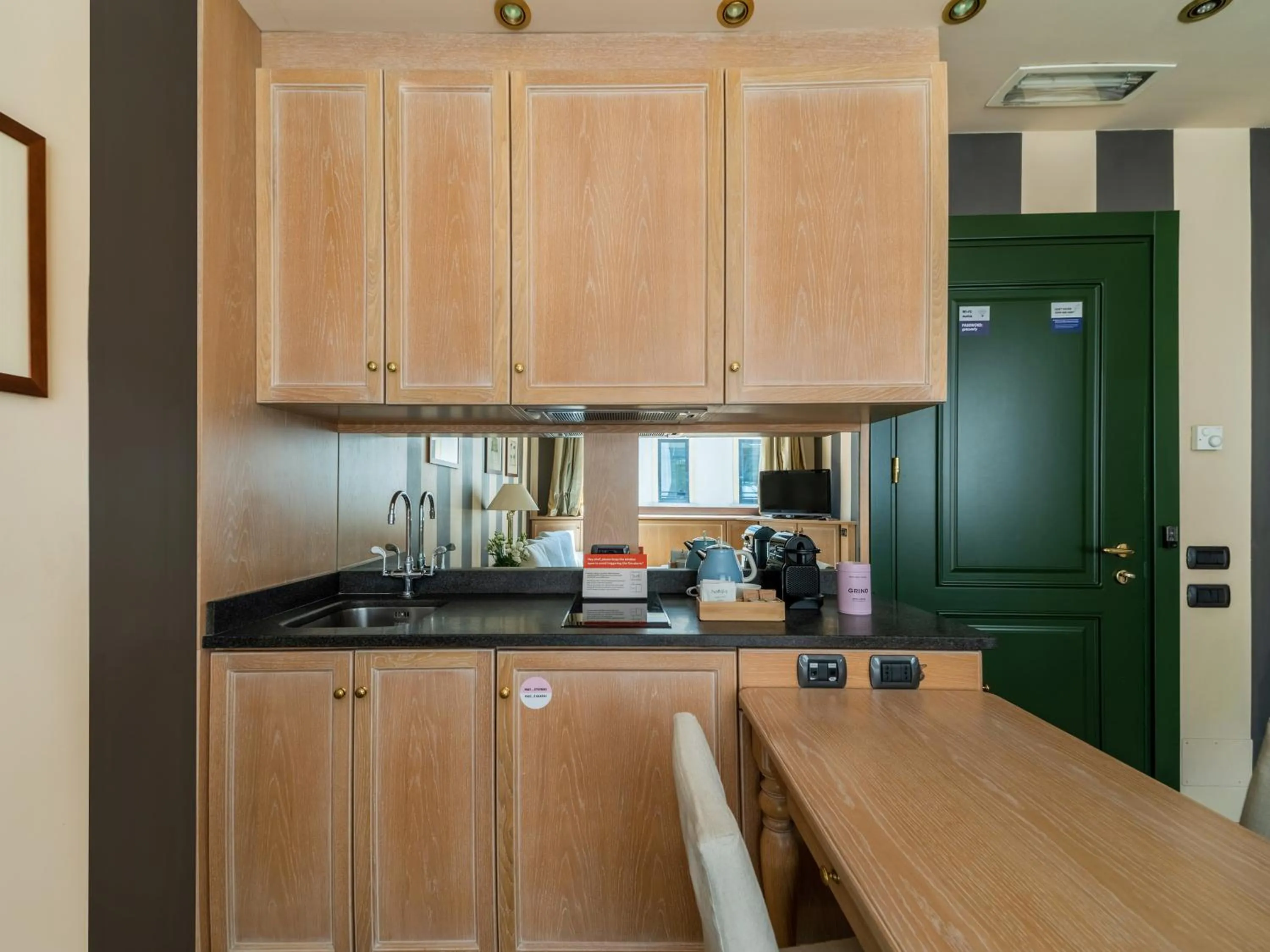 Kitchen or kitchenette in Numa Milan Camperio