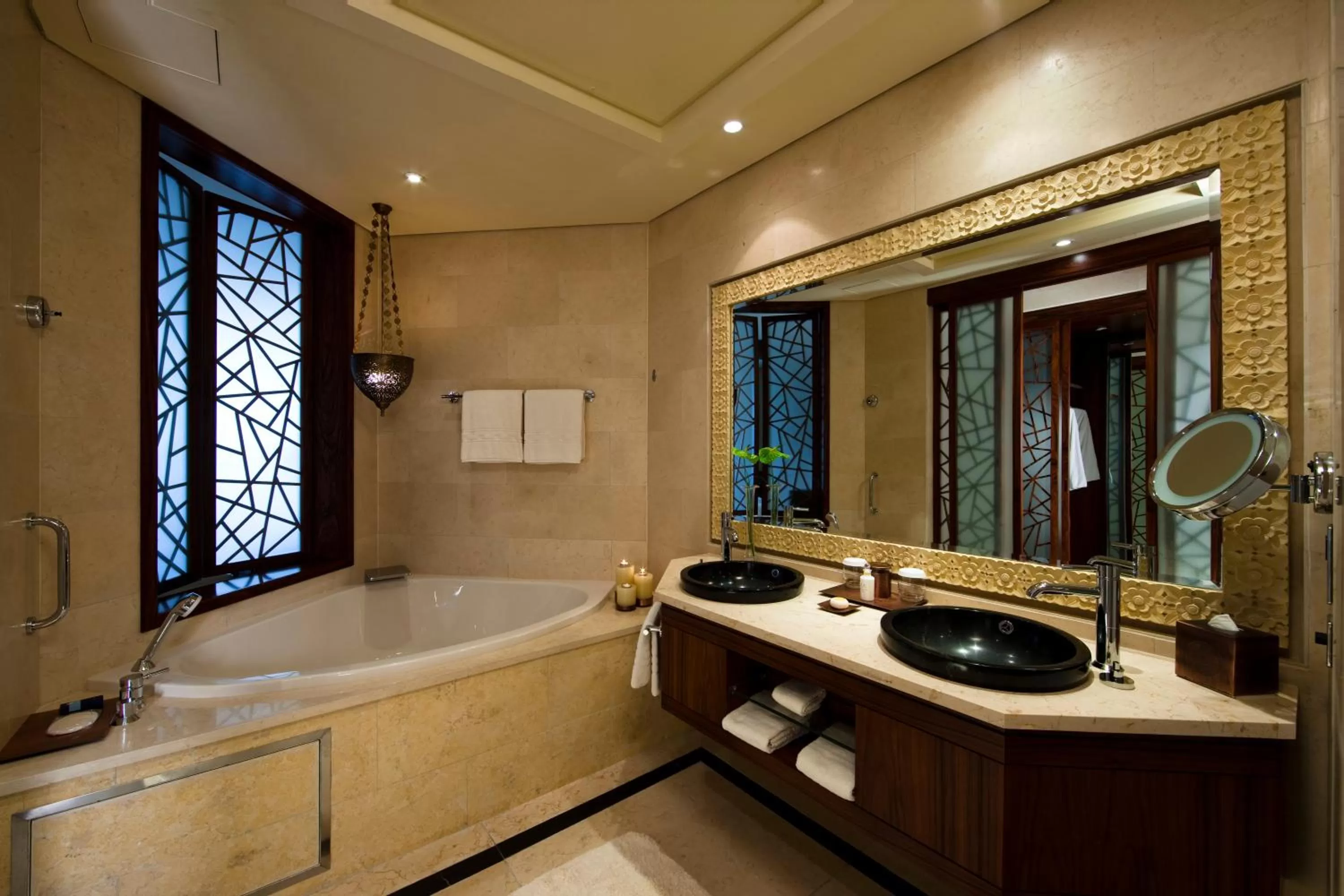 Bathroom in Raffles Dubai