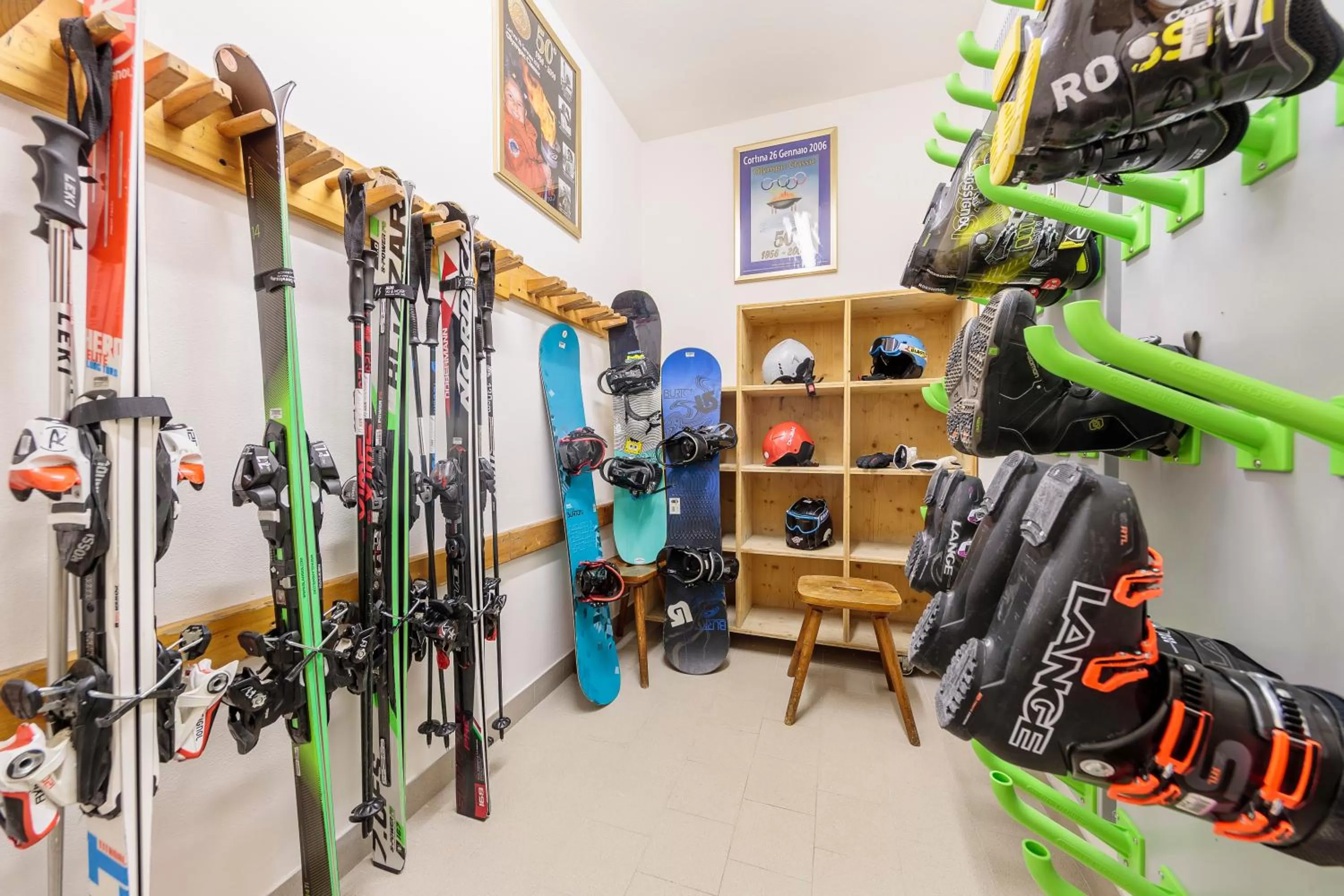 Skiing in Hotel Panda Cortina- ricarica auto elettriche