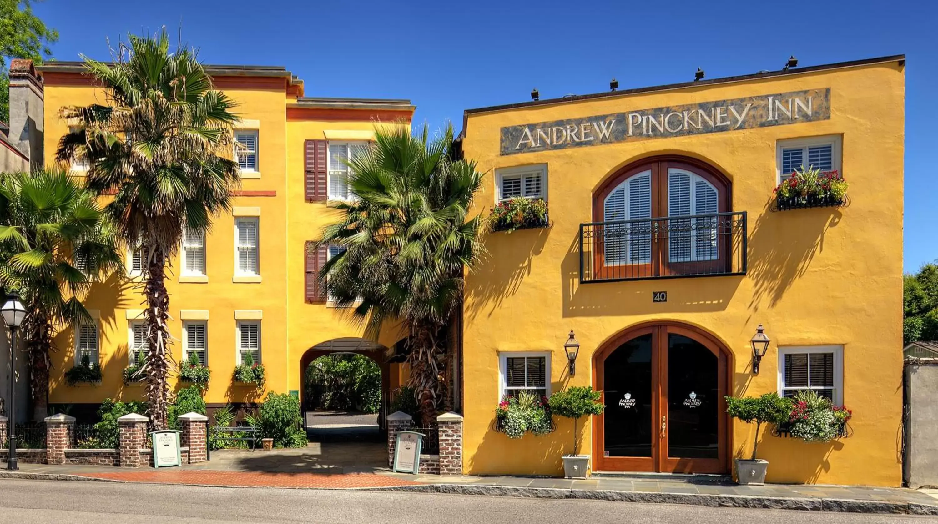 Facade/entrance in Andrew Pinckney Inn Facade/entrance in Andrew Pinckney Inn