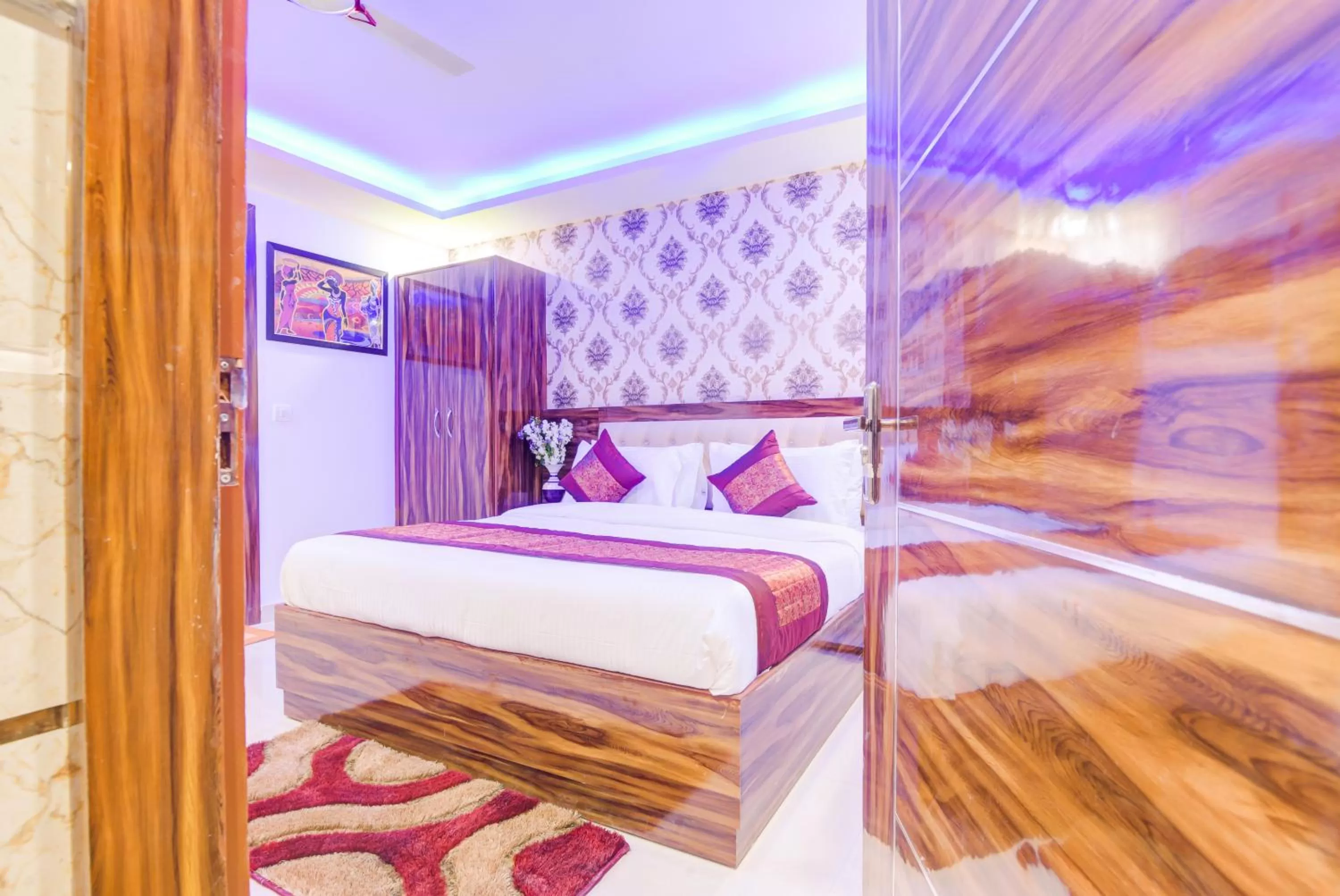 Bed in Hotel Festival Mahipalpur At Delhi Airport