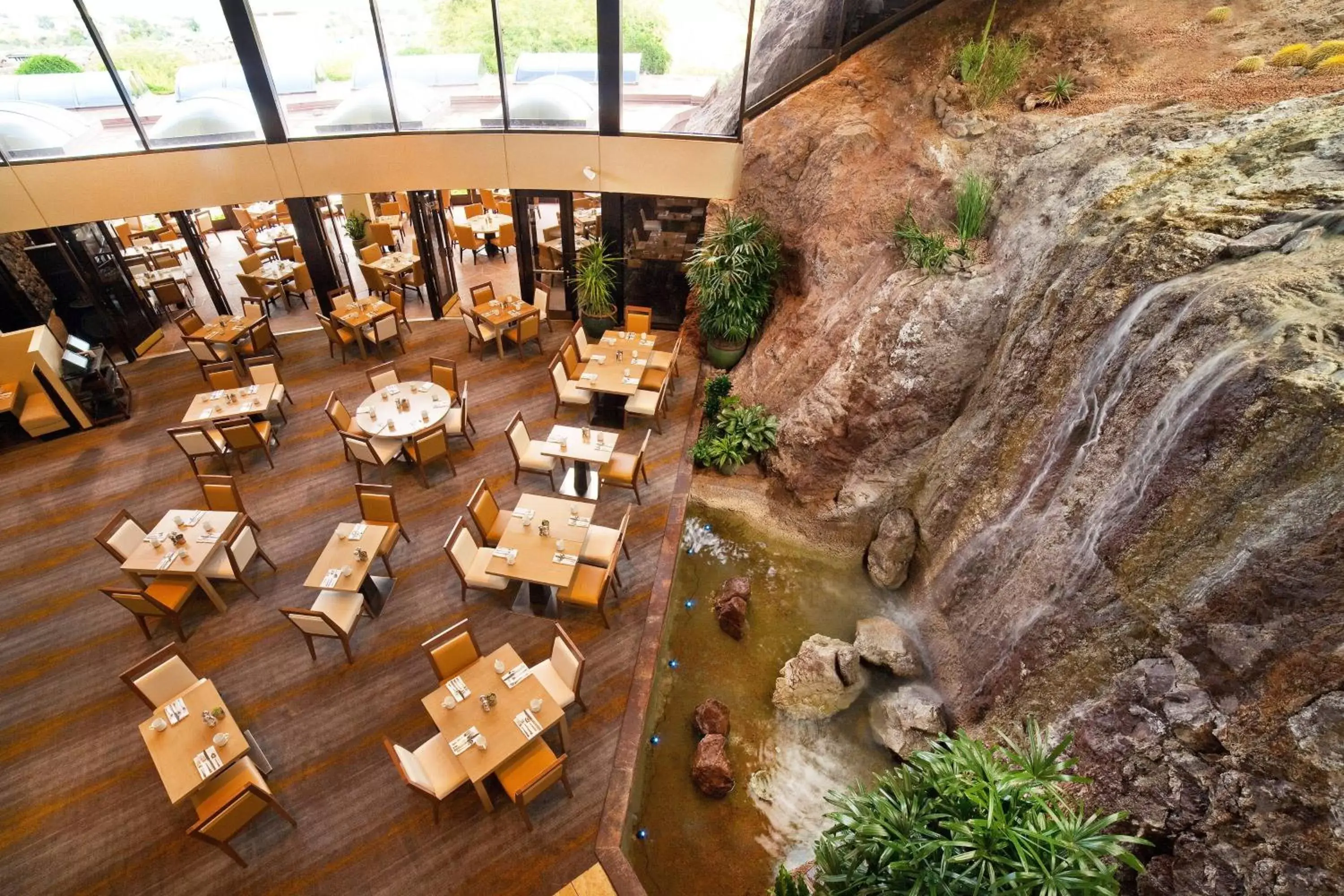 Restaurant/places to eat in Phoenix Marriott Resort Tempe at The Buttes