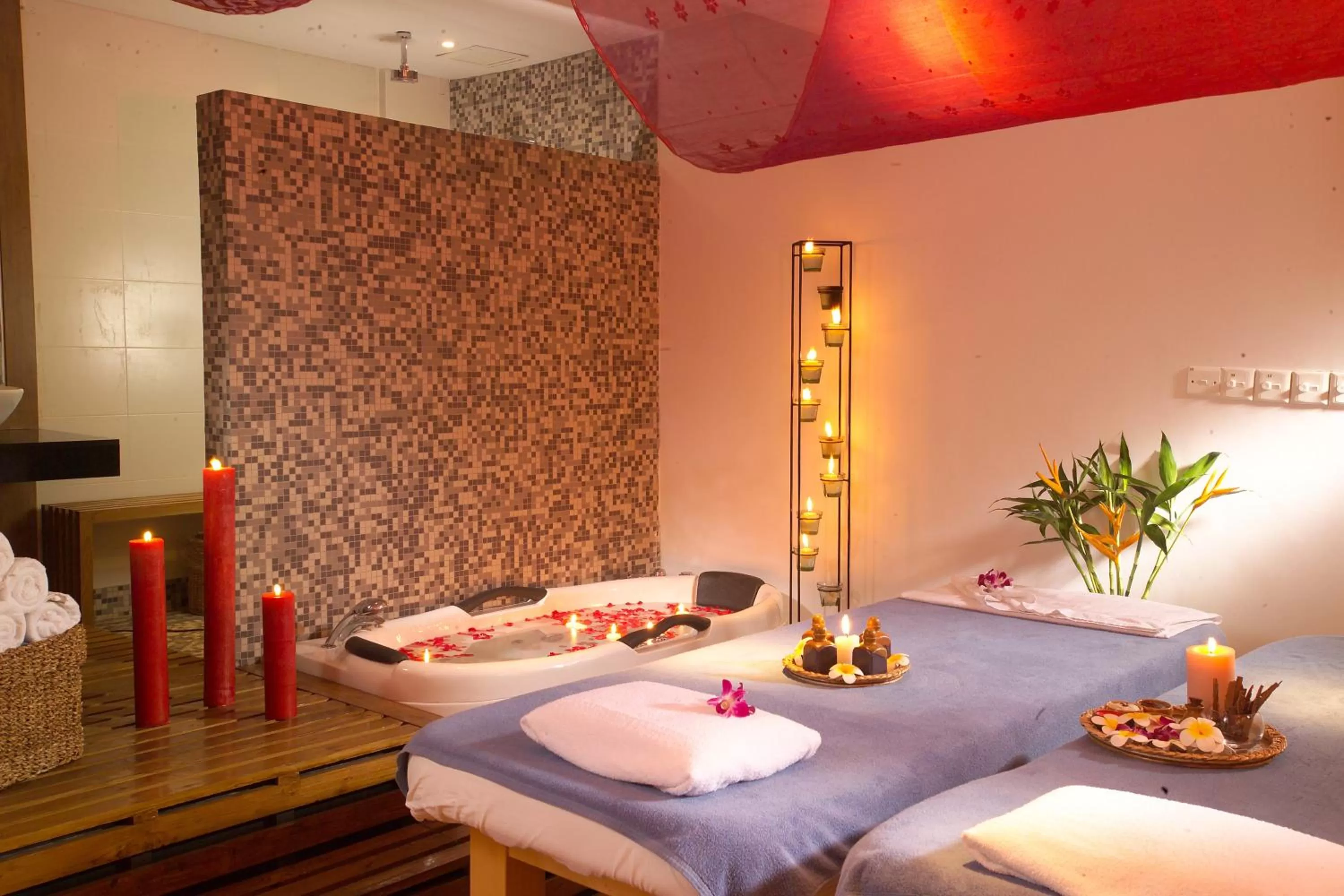 Spa and wellness centre/facilities in Radisson Blu Dhaka Water Garden