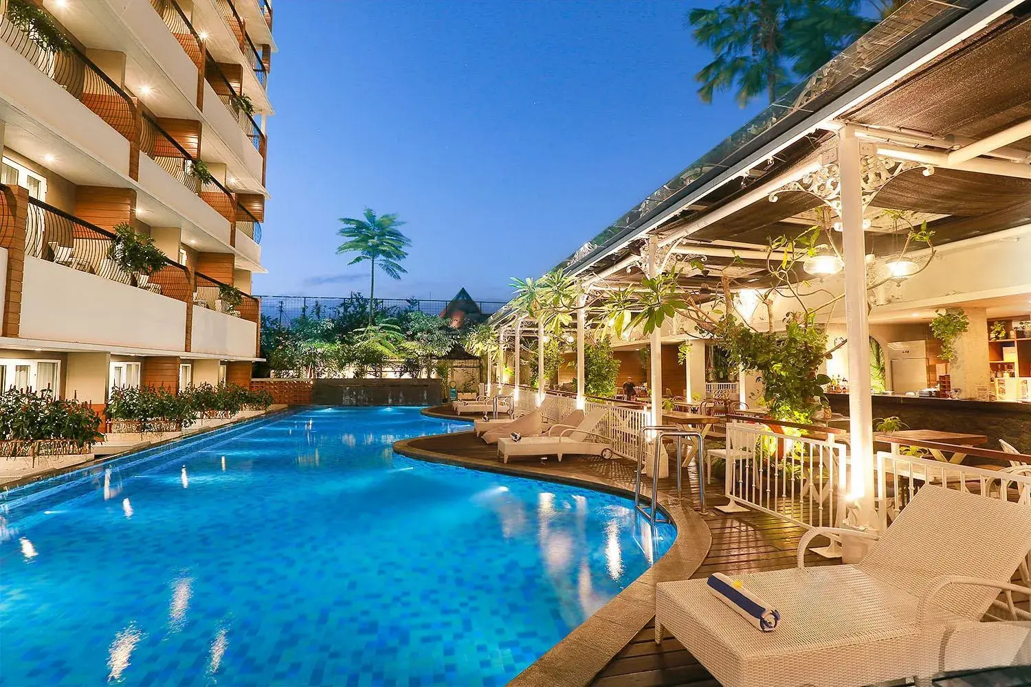 Swimming pool in THE 1O1 Yogyakarta Tugu Swimming pool in THE 1O1 Yogyakarta Tugu