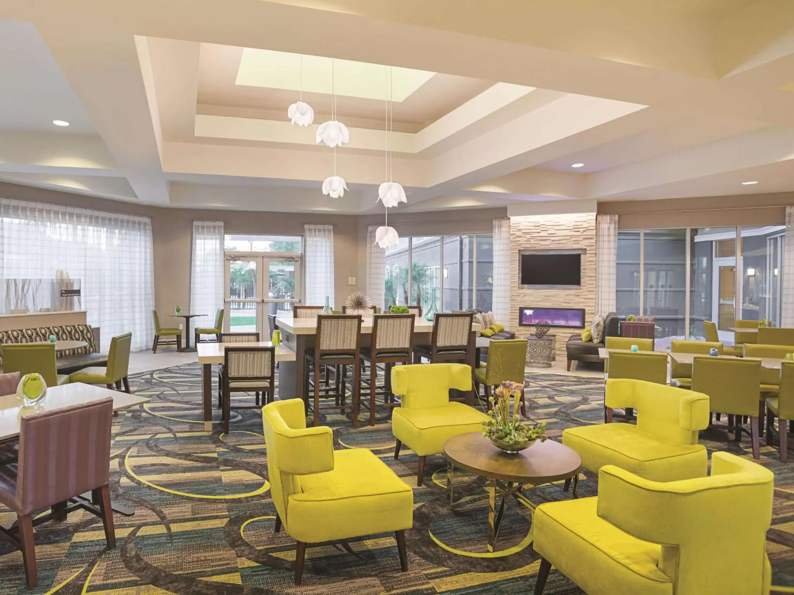 Lobby or reception, Restaurant/Places to Eat in La Quinta by Wyndham Phoenix Chandler
